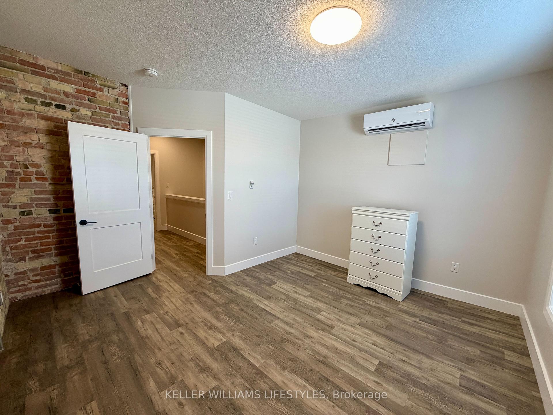 Photo 19 of Unit 11, 537 Talbot Street, St. Thomas — HOMEH