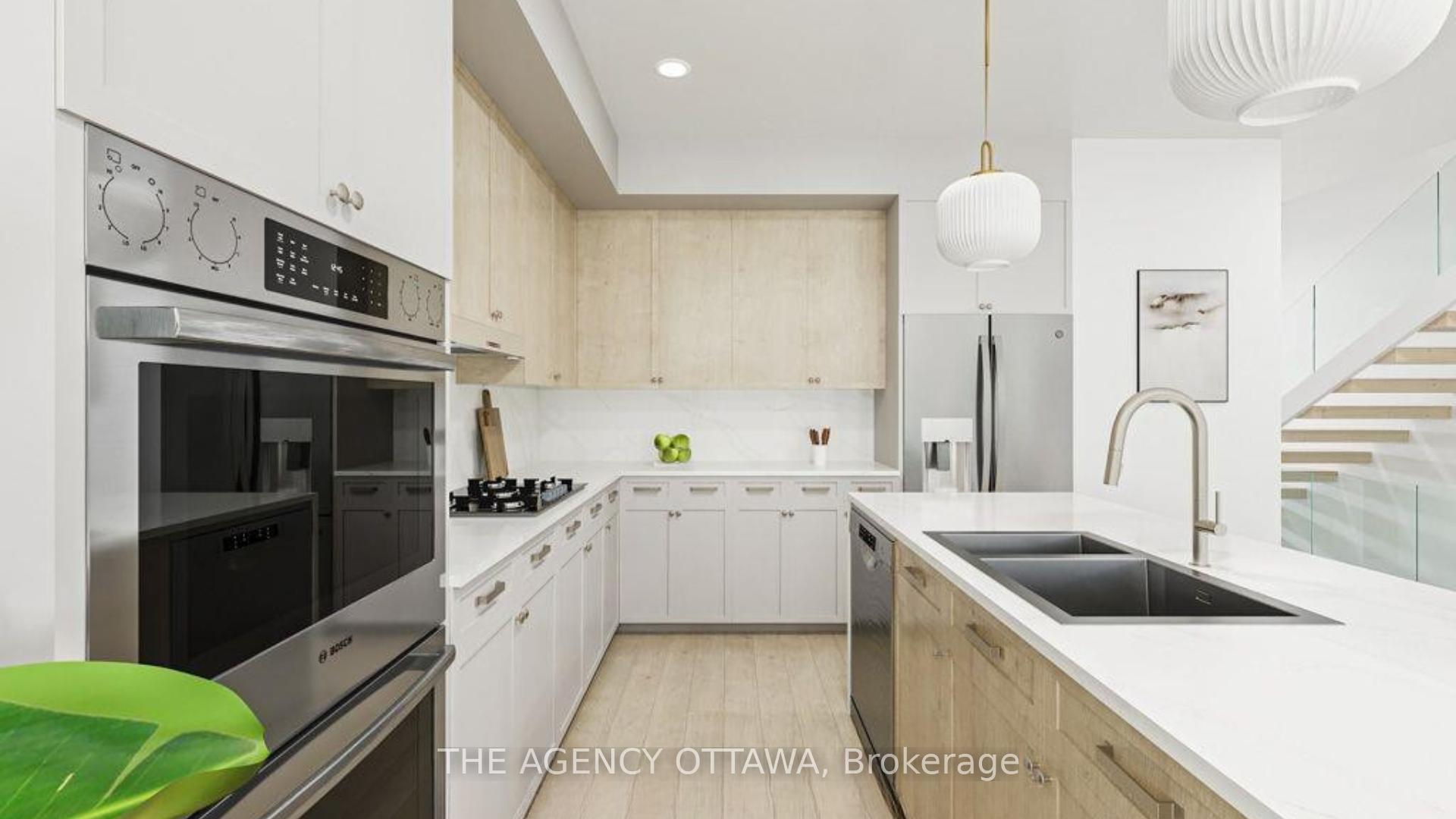 Photo 9 of 535 Adventure Private, Ottawa, Mooneys Bay/Riverside Park — HOMEH