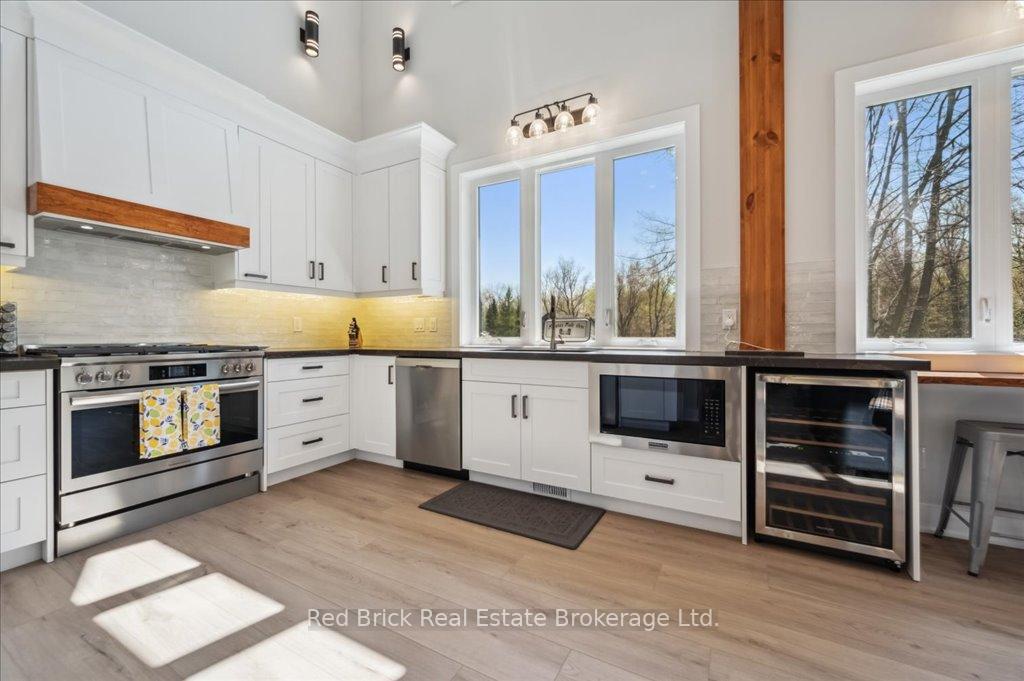 Photo 12 of 1002 Bagley Road, Gravenhurst, Morrison — HOMEH