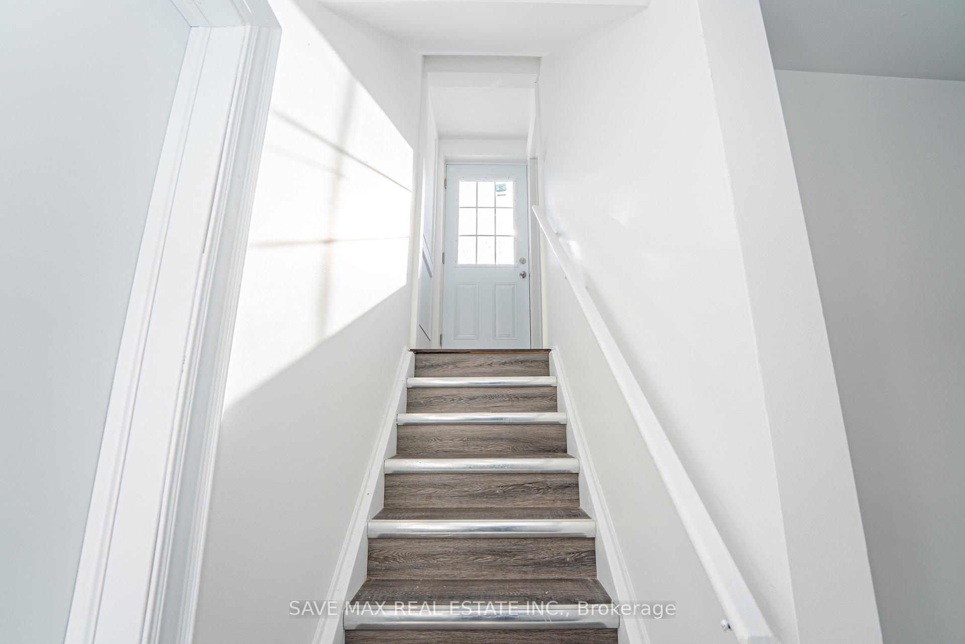 Photo 5 of Unit Basement, 146 Cranbrook Crescent, Vaughan, Kleinburg — HOMEH