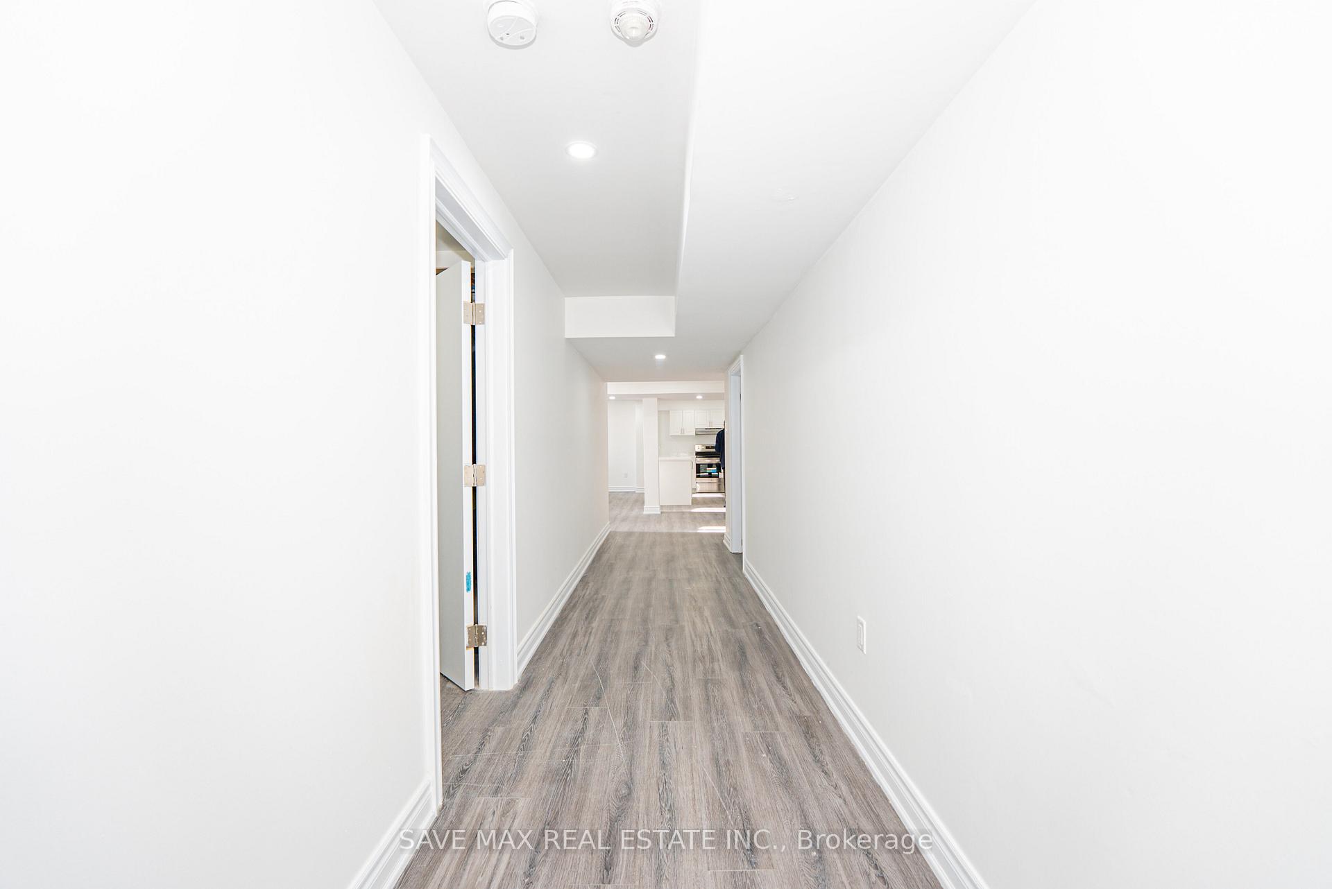 Photo 3 of Unit Basement, 146 Cranbrook Crescent, Vaughan, Kleinburg — HOMEH