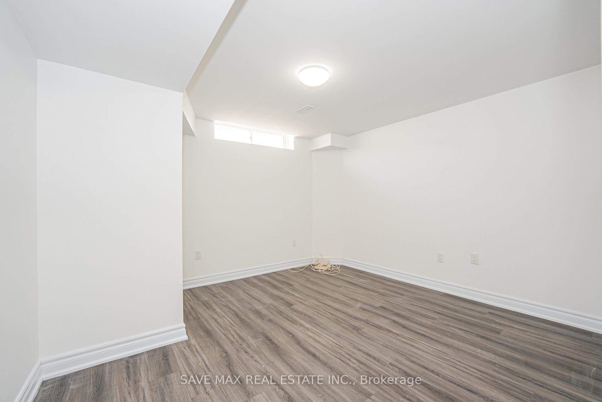 Photo 12 of Unit Basement, 146 Cranbrook Crescent, Vaughan, Kleinburg — HOMEH