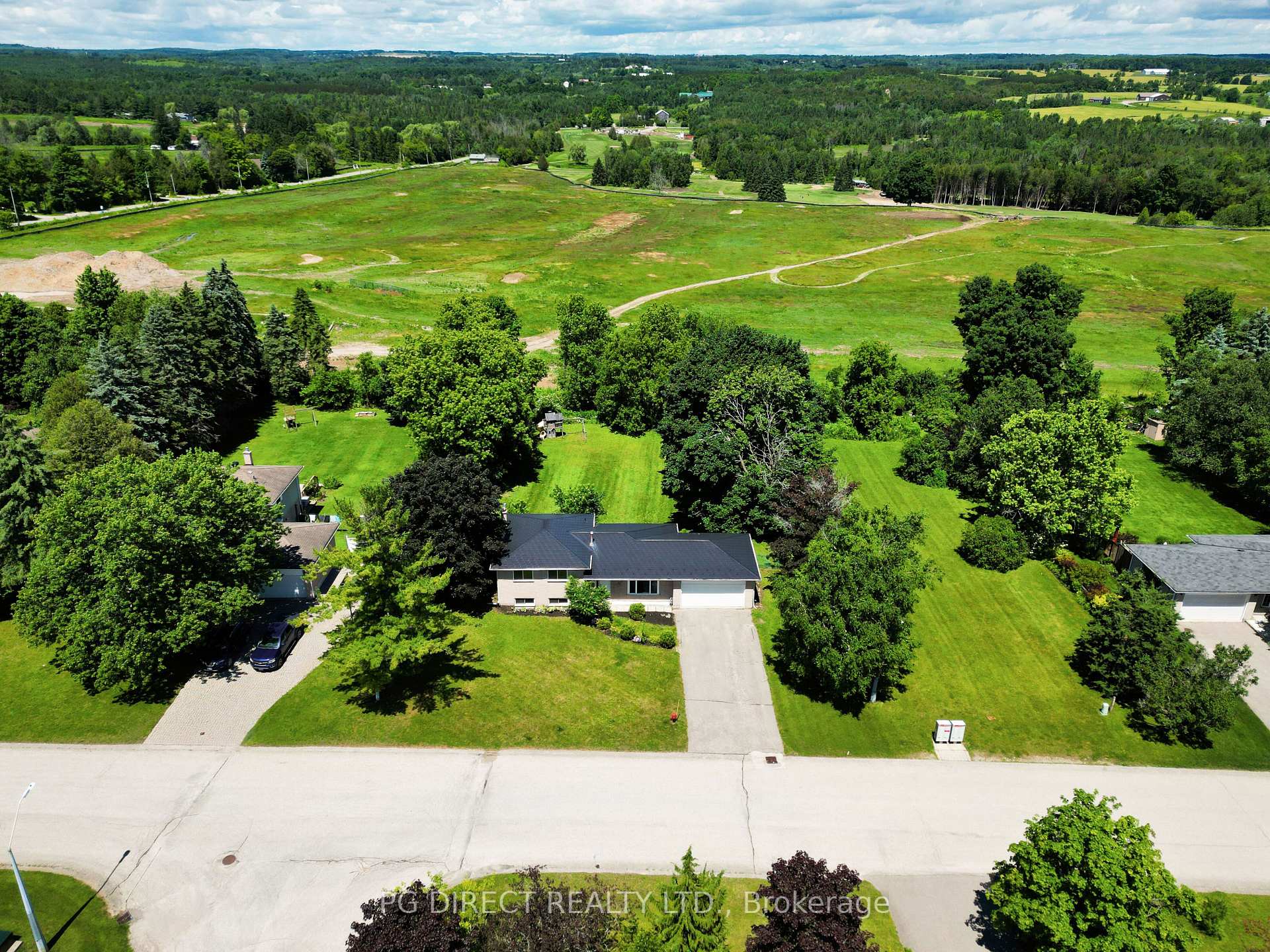 Photo 1 of 37 Erin Heights Drive, Erin — HOMEH