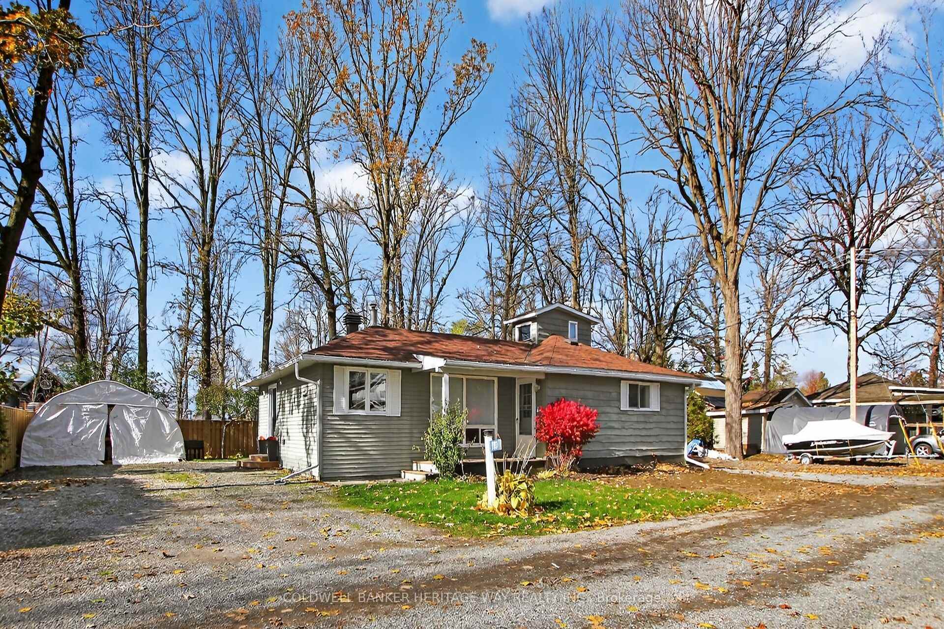 Photo 1 of 110 Elm Avenue, Beckwith, Beckwith Twp — HOMEH