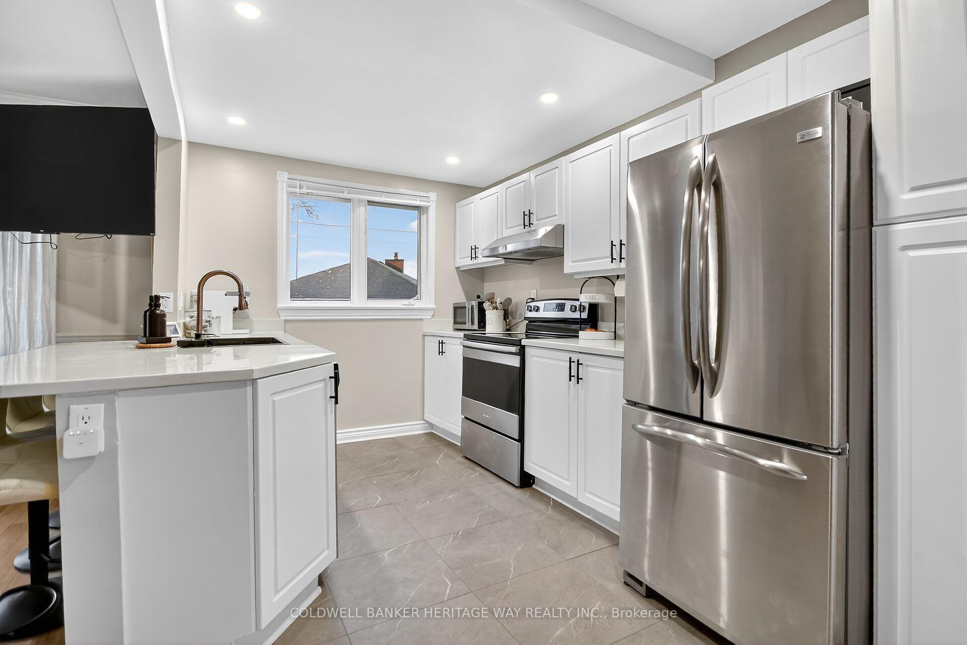 Photo 14 of 110 Elm Avenue, Beckwith, Beckwith Twp — HOMEH