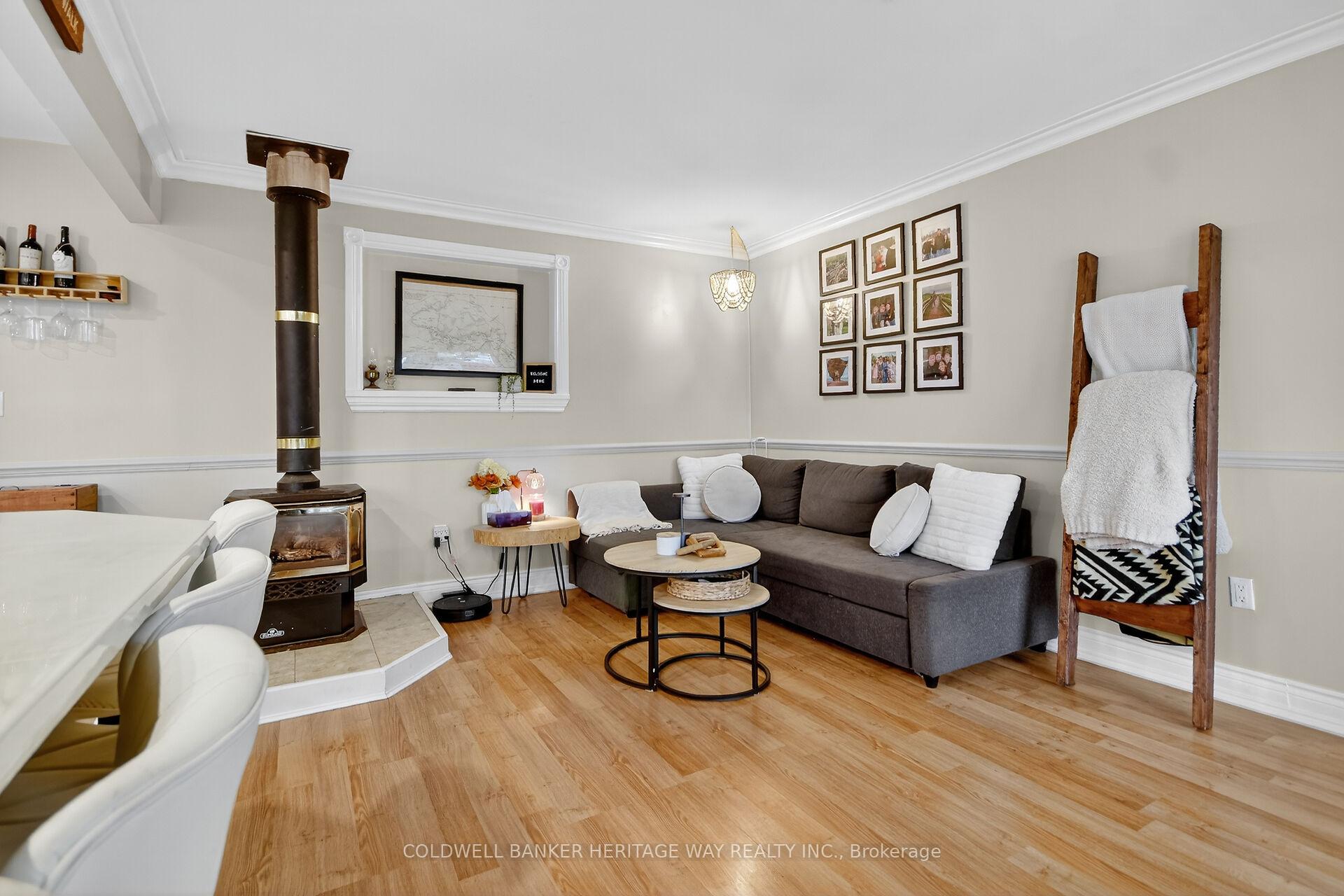 Photo 11 of 110 Elm Avenue, Beckwith, Beckwith Twp — HOMEH