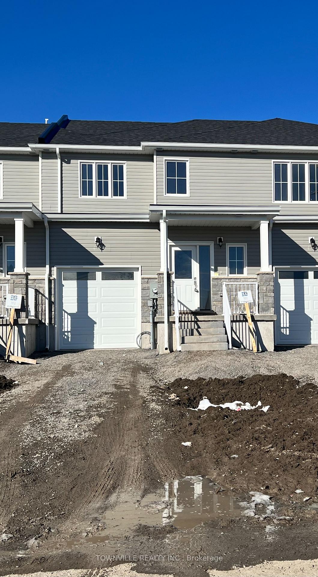 Photo 1 of 17 Glacier Crescent, Belleville, Belleville Ward — HOMEH