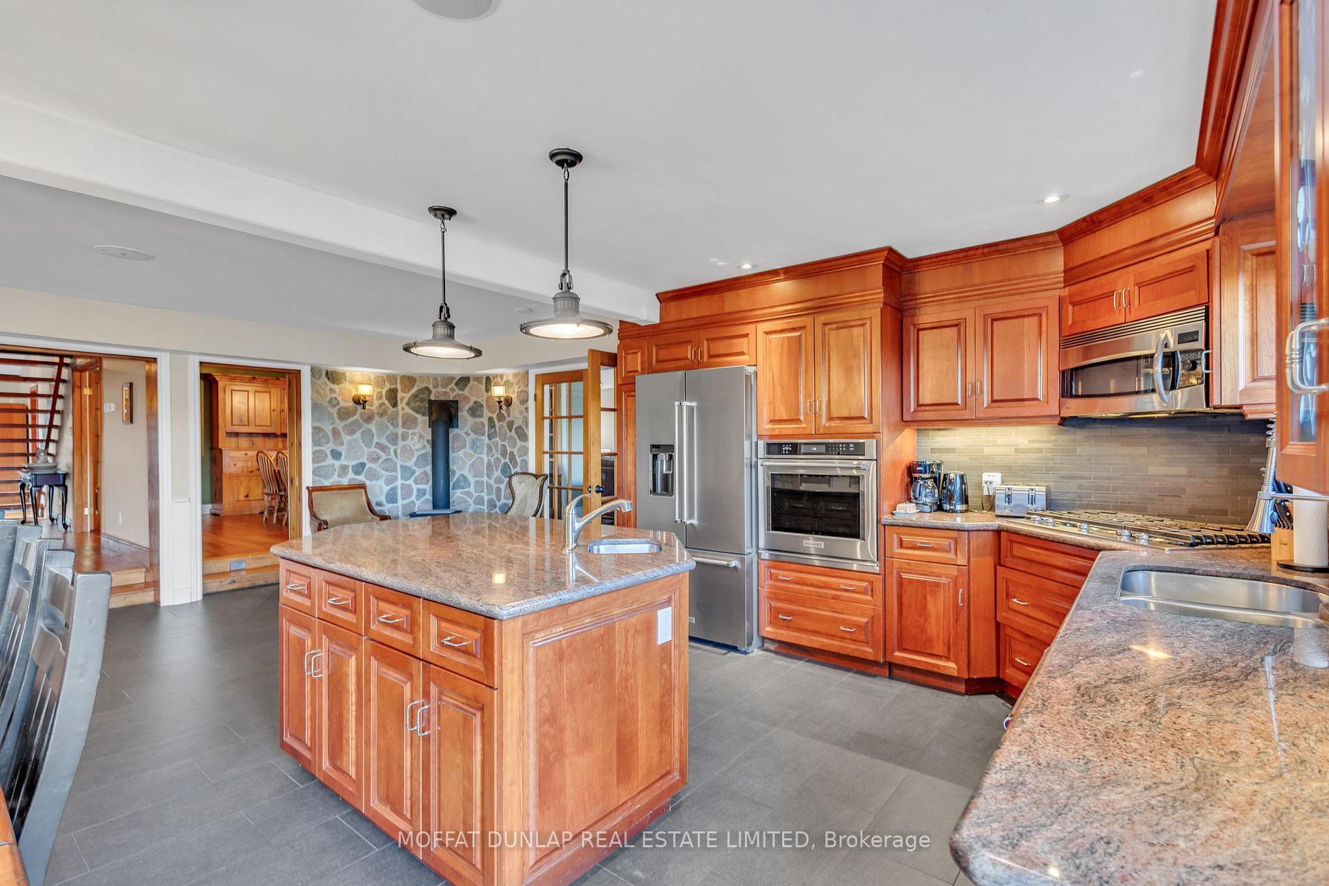 Photo 4 of 11559 6th Line Nassagaweya, Milton, Rural Nassagaweya — HOMEH