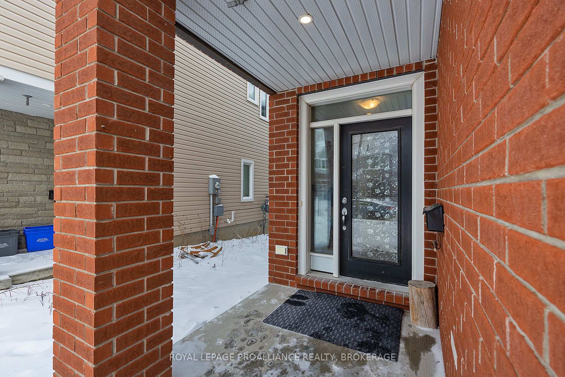 Photo 2 of 1114 Barrow Avenue, Kingston, East Gardiners Rd — HOMEH