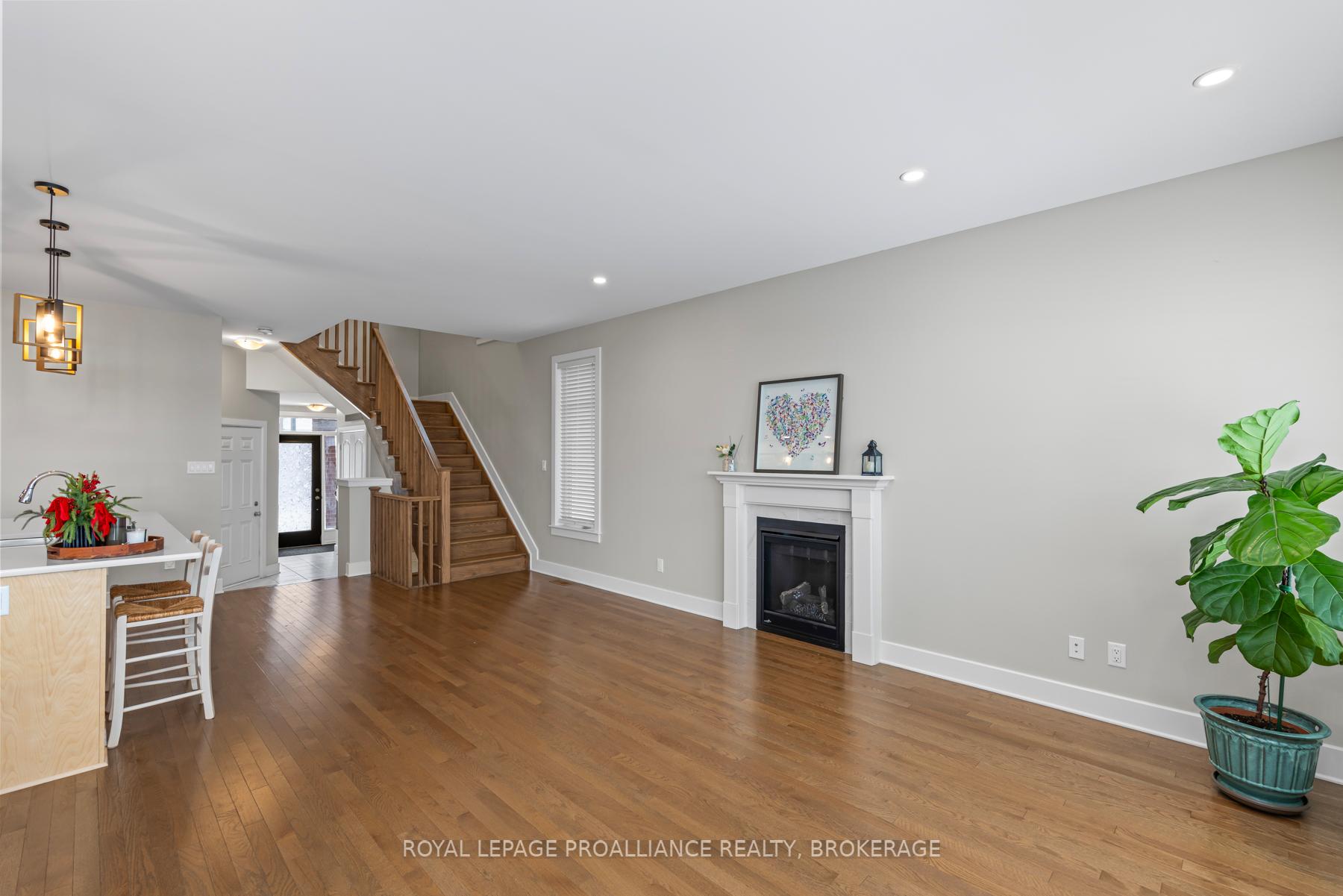 Photo 3 of 1114 Barrow Avenue, Kingston, East Gardiners Rd — HOMEH