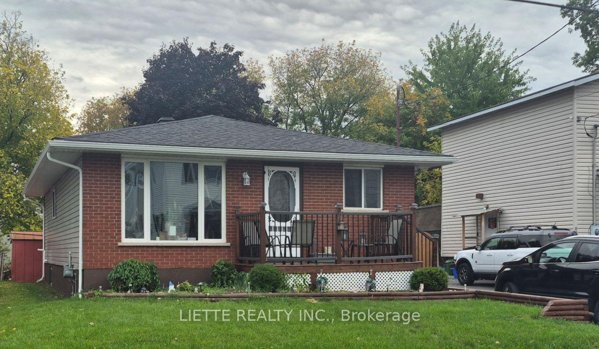 Photo 17 of 823 Bedford Street N, Cornwall — HOMEH