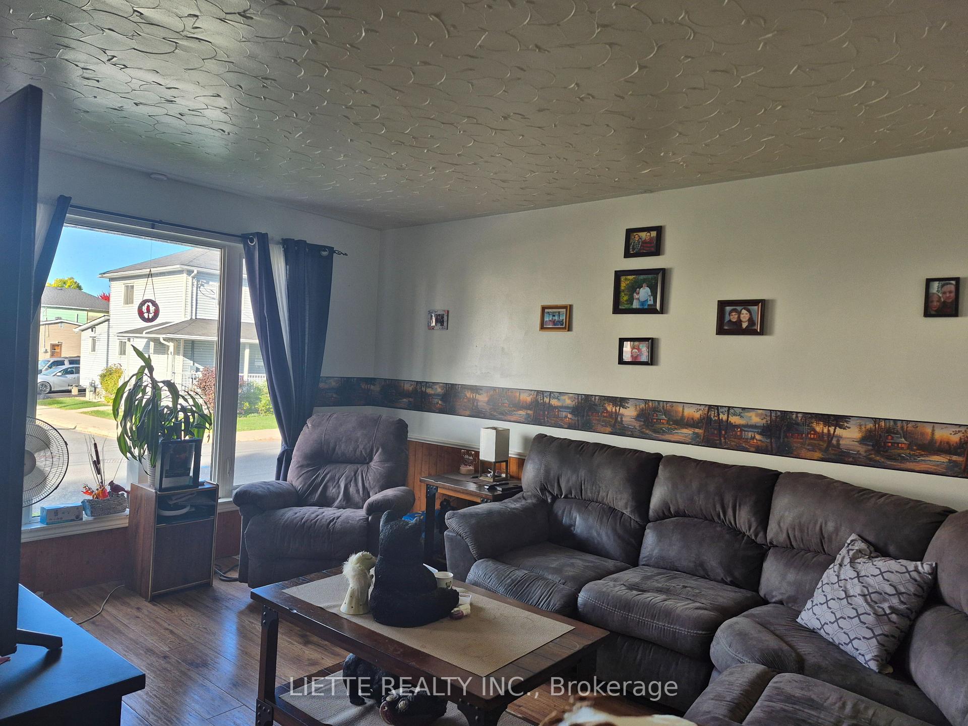 Photo 22 of 823 Bedford Street N, Cornwall — HOMEH