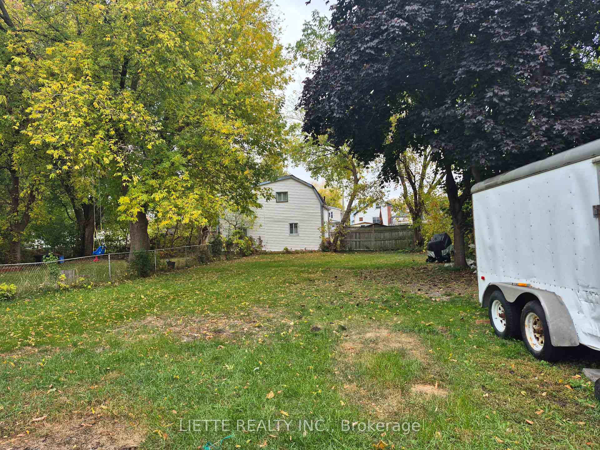 Photo 20 of 823 Bedford Street N, Cornwall — HOMEH