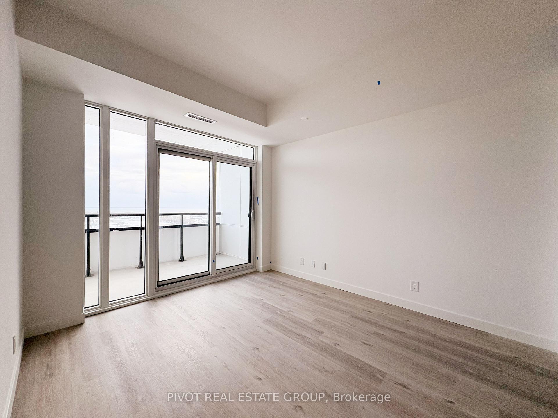 Photo 2 of Unit 1404, 1050 Eastern Avenue, Toronto, The Beaches — HOMEH