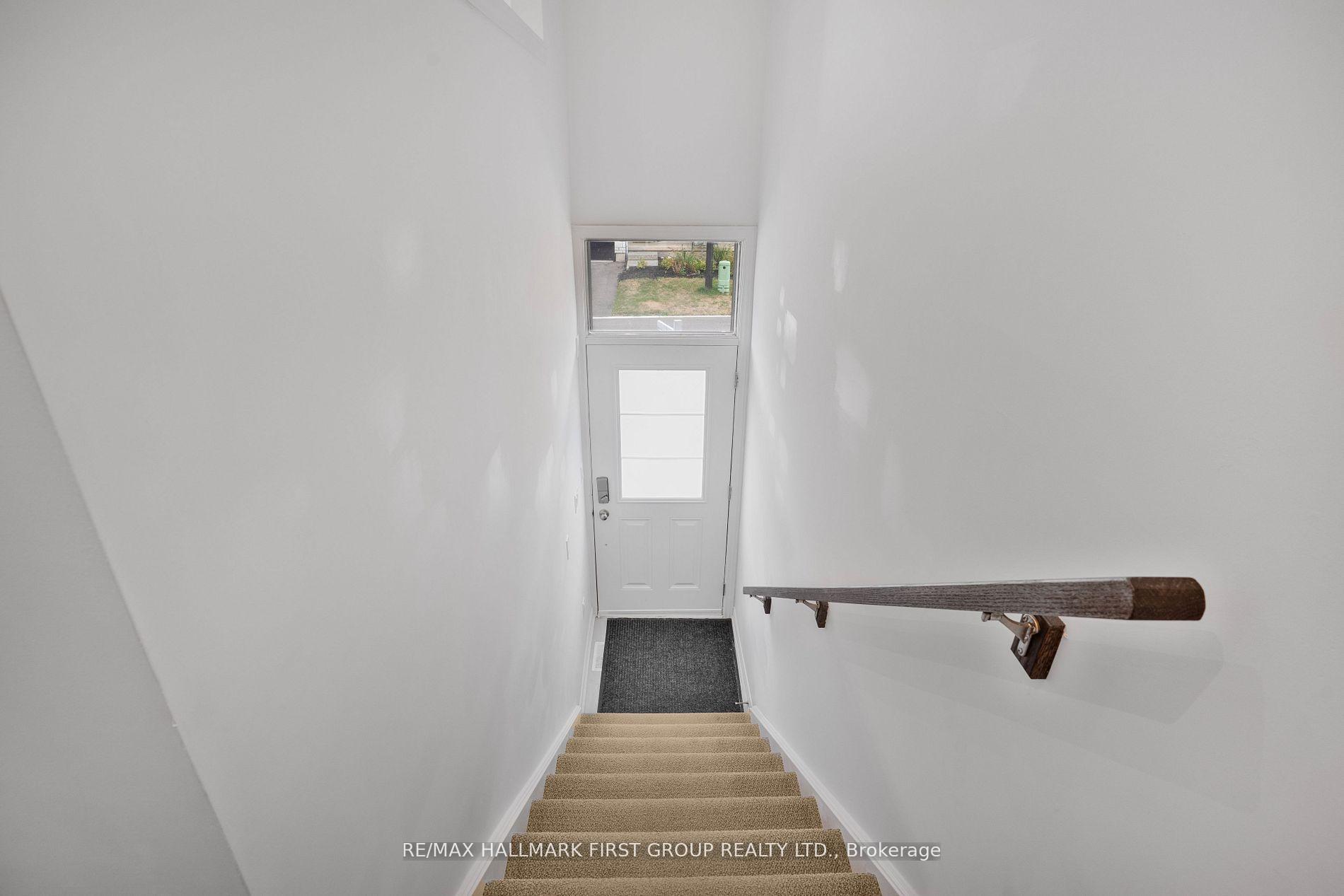Photo 24 of Unit 28, 120 Court Drive, Brant, Paris — HOMEH