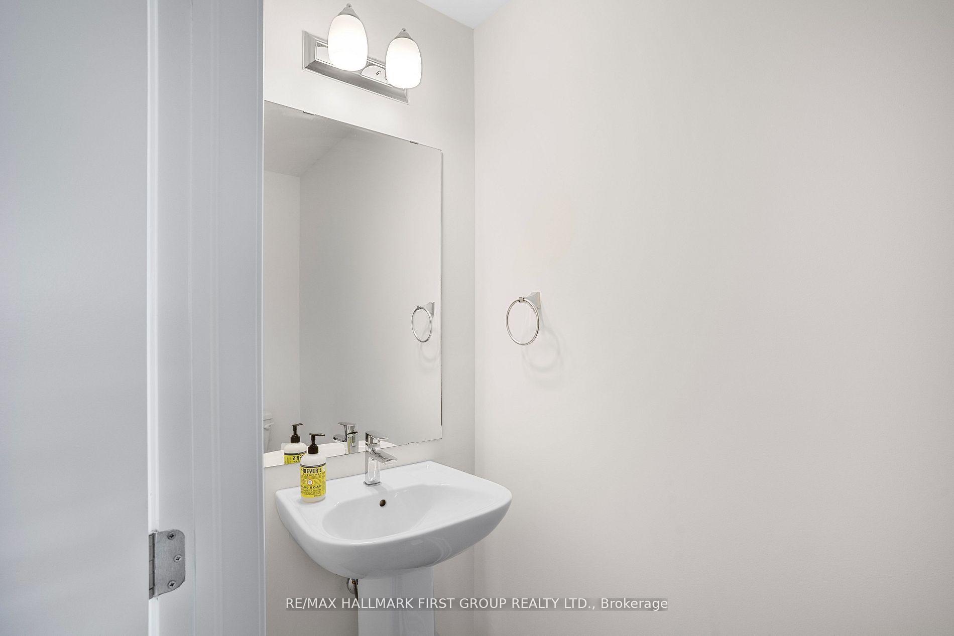 Photo 4 of Unit 28, 120 Court Drive, Brant, Paris — HOMEH