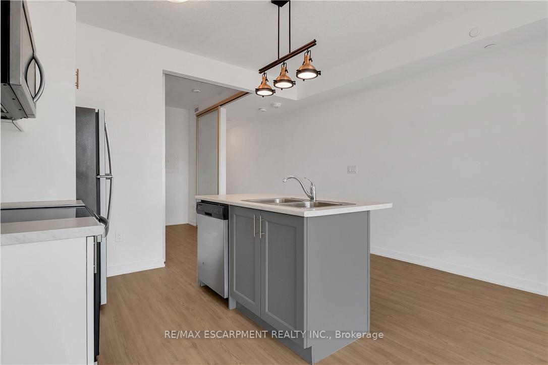 Photo 14 of Unit 319, 450 Dundas Street E, Hamilton, Waterdown — HOMEH