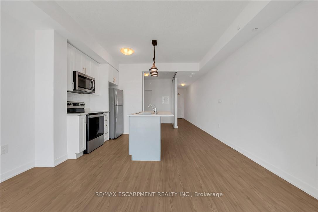 Photo 11 of Unit 319, 450 Dundas Street E, Hamilton, Waterdown — HOMEH