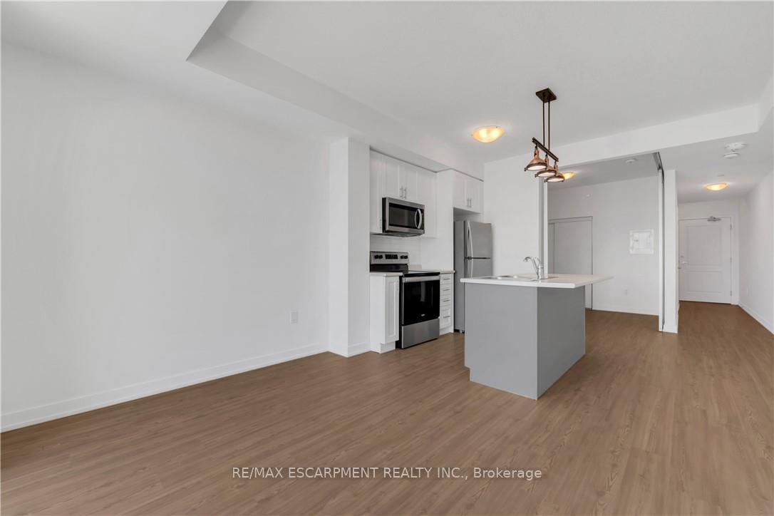 Photo 12 of Unit 319, 450 Dundas Street E, Hamilton, Waterdown — HOMEH