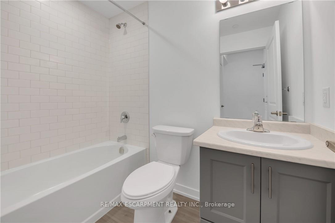 Photo 24 of Unit 319, 450 Dundas Street E, Hamilton, Waterdown — HOMEH