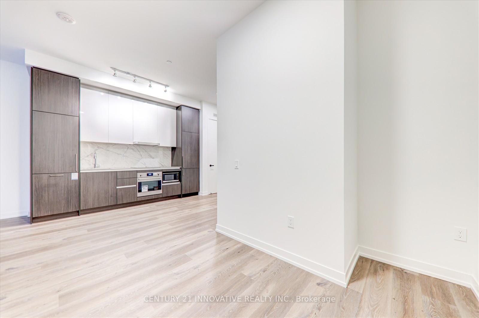 Photo 4 of Unit 611, 225 Commerce Street, Vaughan, Vaughan Corporate Centre — HOMEH