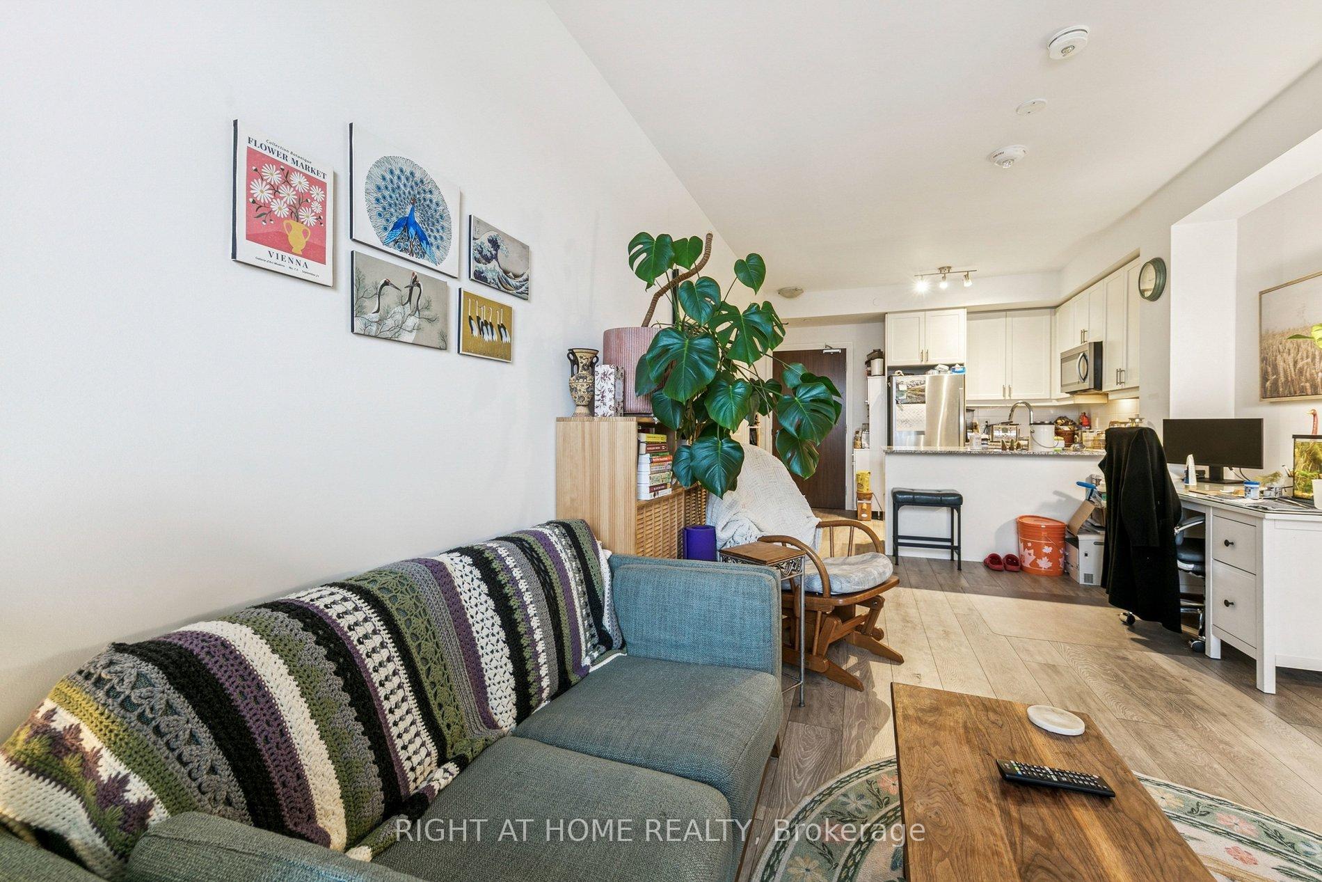 Photo 4 of Unit 501, 1050 Main Street E, Milton, Dempsey — HOMEH