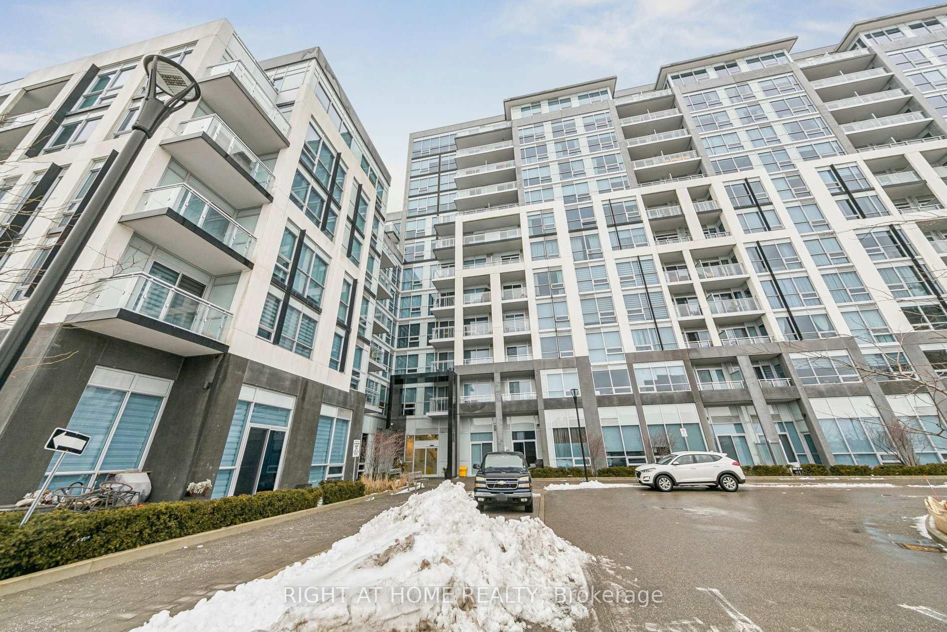 Photo 13 of Unit 501, 1050 Main Street E, Milton, Dempsey — HOMEH