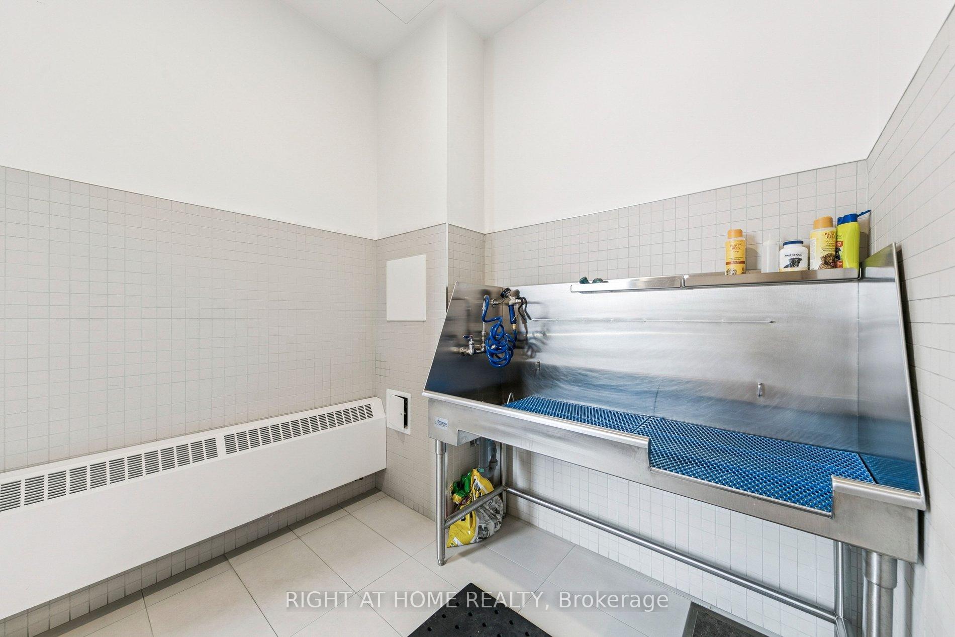 Photo 8 of Unit 501, 1050 Main Street E, Milton, Dempsey — HOMEH