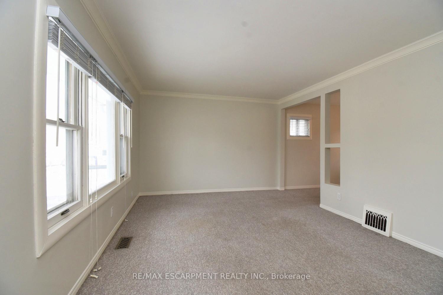 Photo 11 of 180 Adair Avenue N, Hamilton, McQuesten — HOMEH