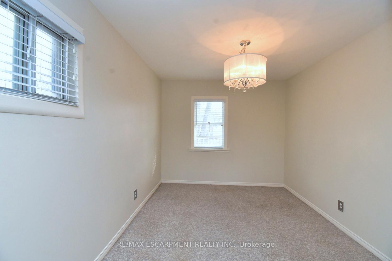 Photo 12 of 180 Adair Avenue N, Hamilton, McQuesten — HOMEH