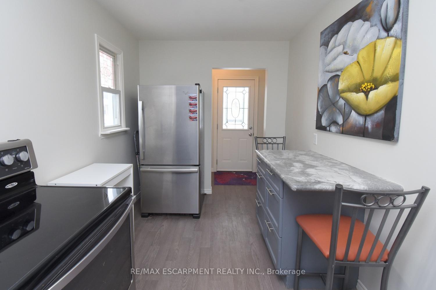 Photo 29 of 180 Adair Avenue N, Hamilton, McQuesten — HOMEH