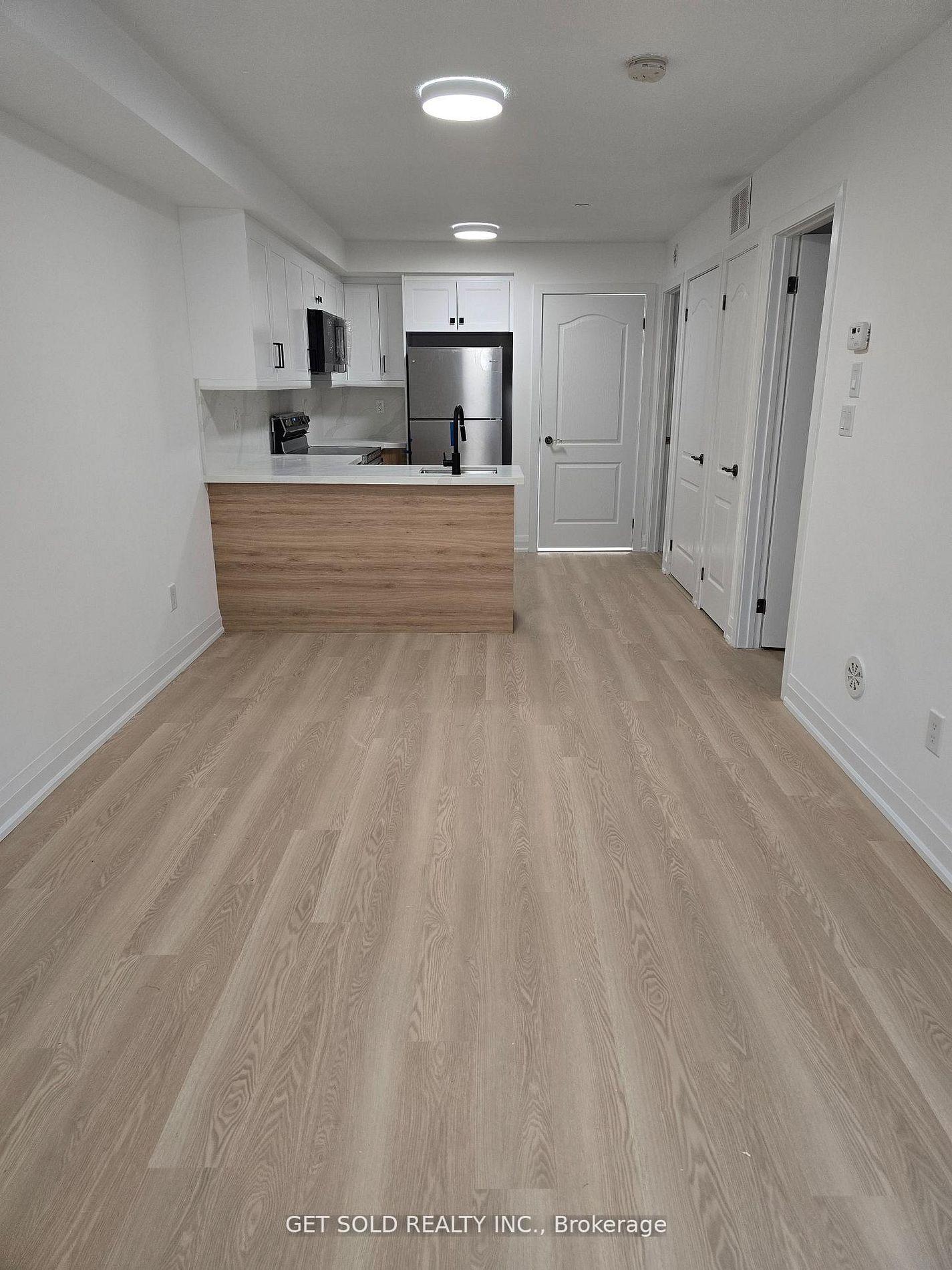 Photo 4 of Unit 421, 8 Drummond Street, Etobicoke, Mimico — HOMEH