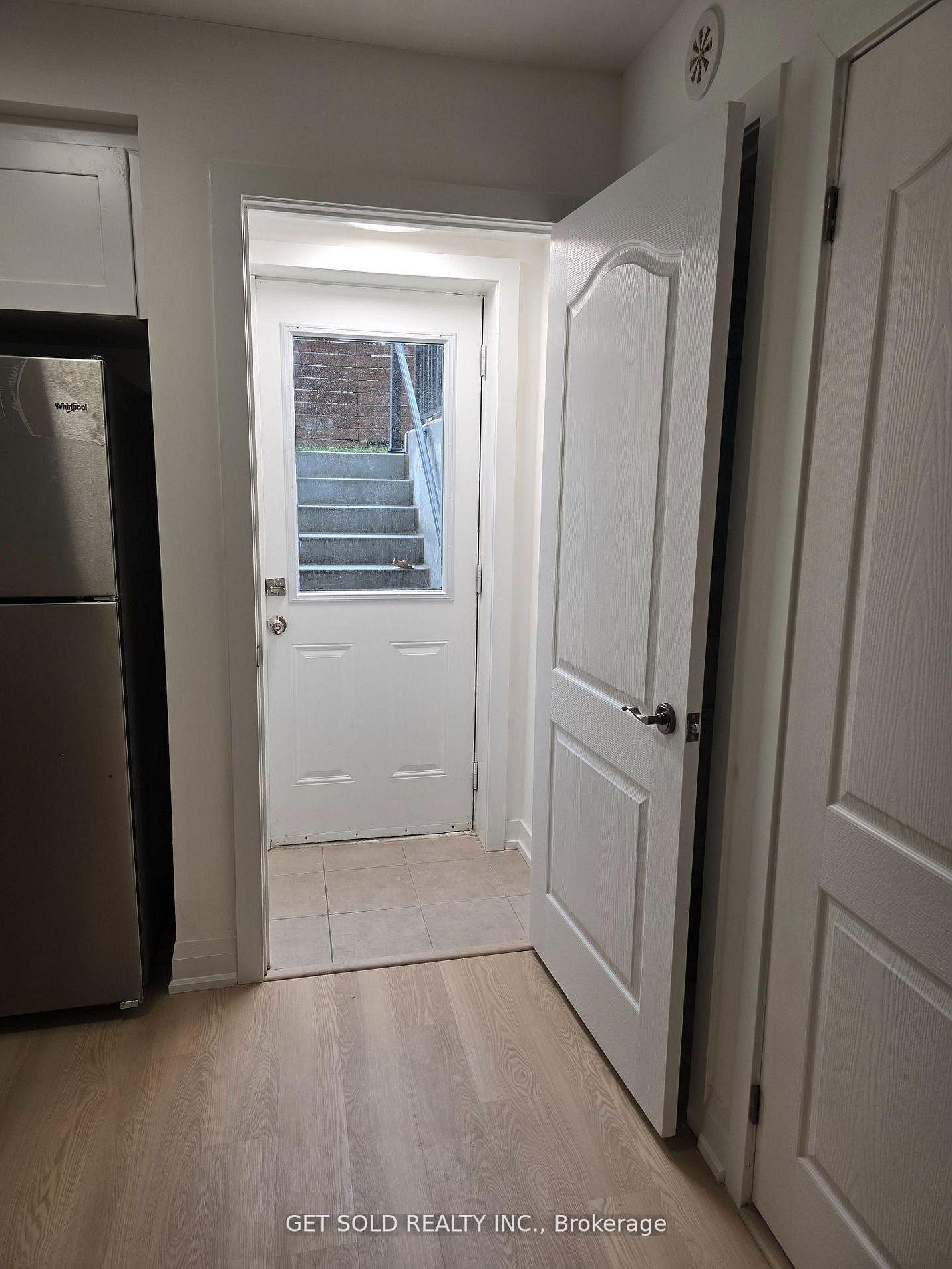 Photo 9 of Unit 421, 8 Drummond Street, Etobicoke, Mimico — HOMEH