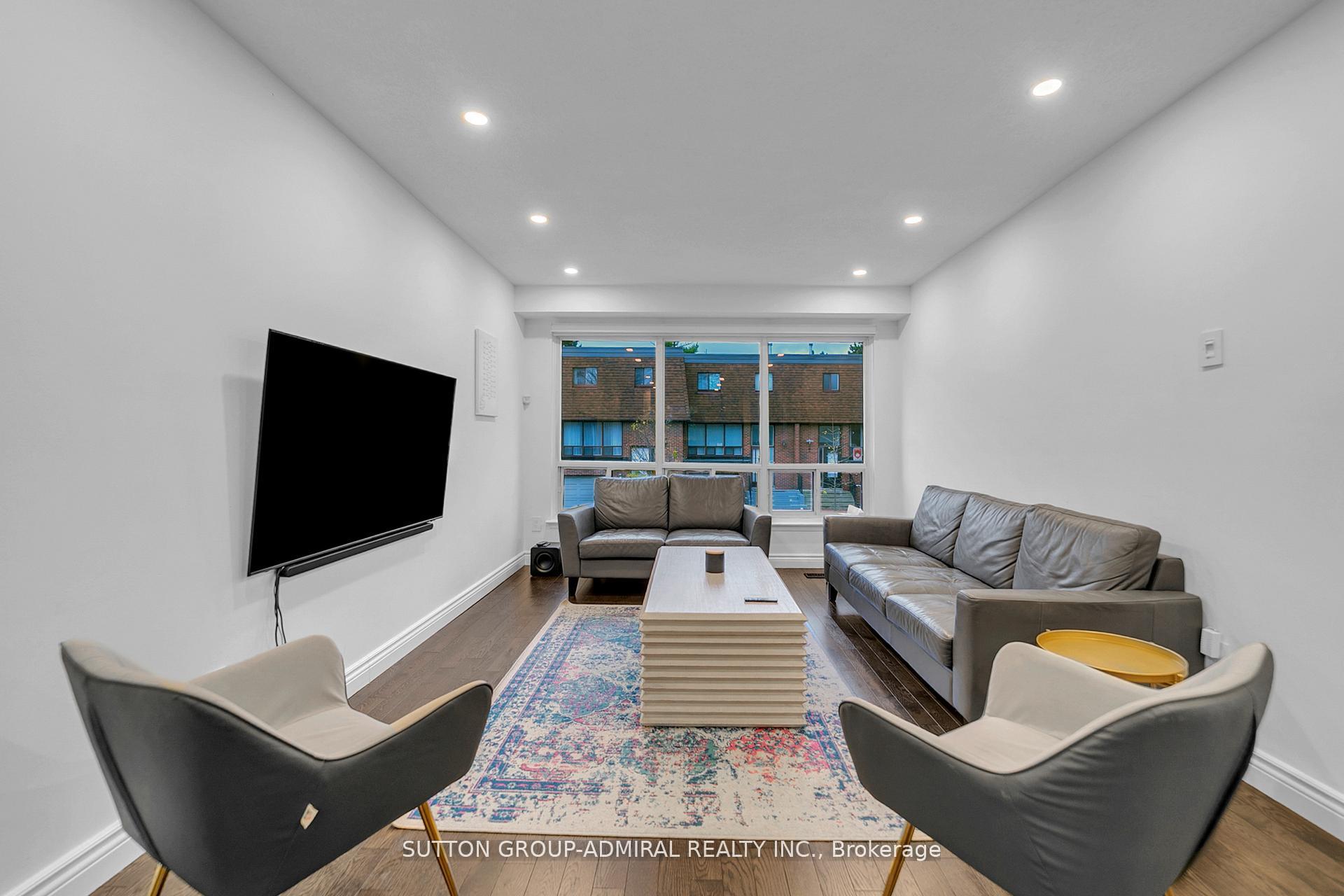 Photo 7 of 40 Stately Way, Markham, Royal Orchard — HOMEH