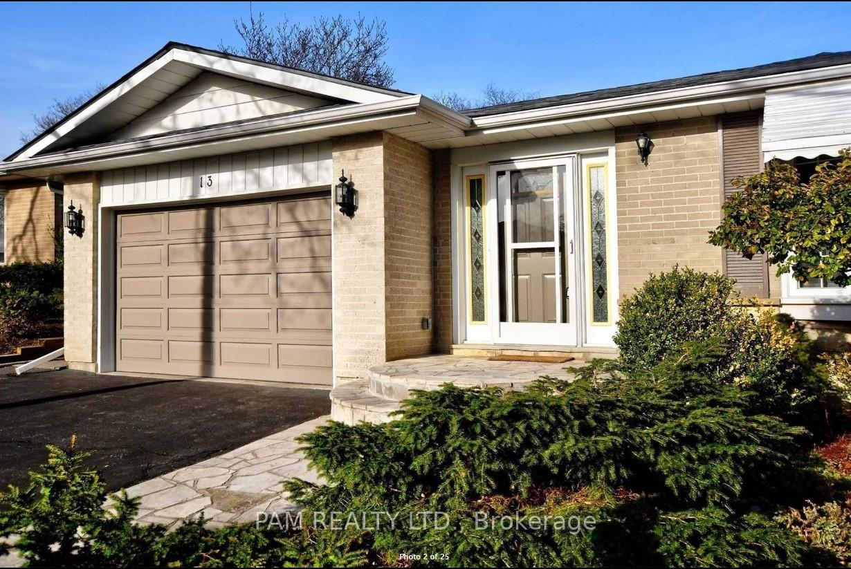 Photo 1 of 13 Bigwin Drive, Aurora, Aurora Heights — HOMEH