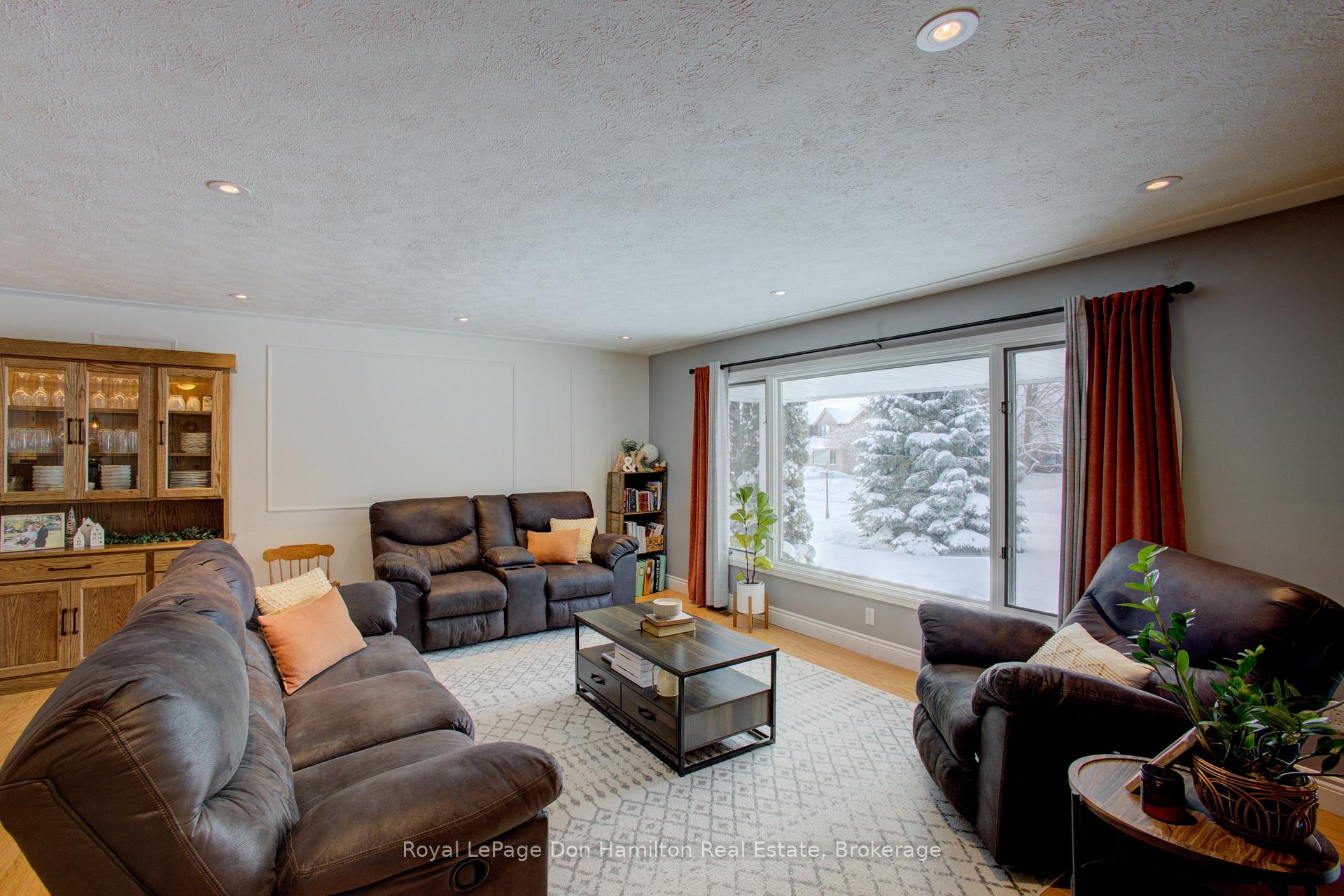 Photo 14 of 675 Prospect Street, Minto — HOMEH