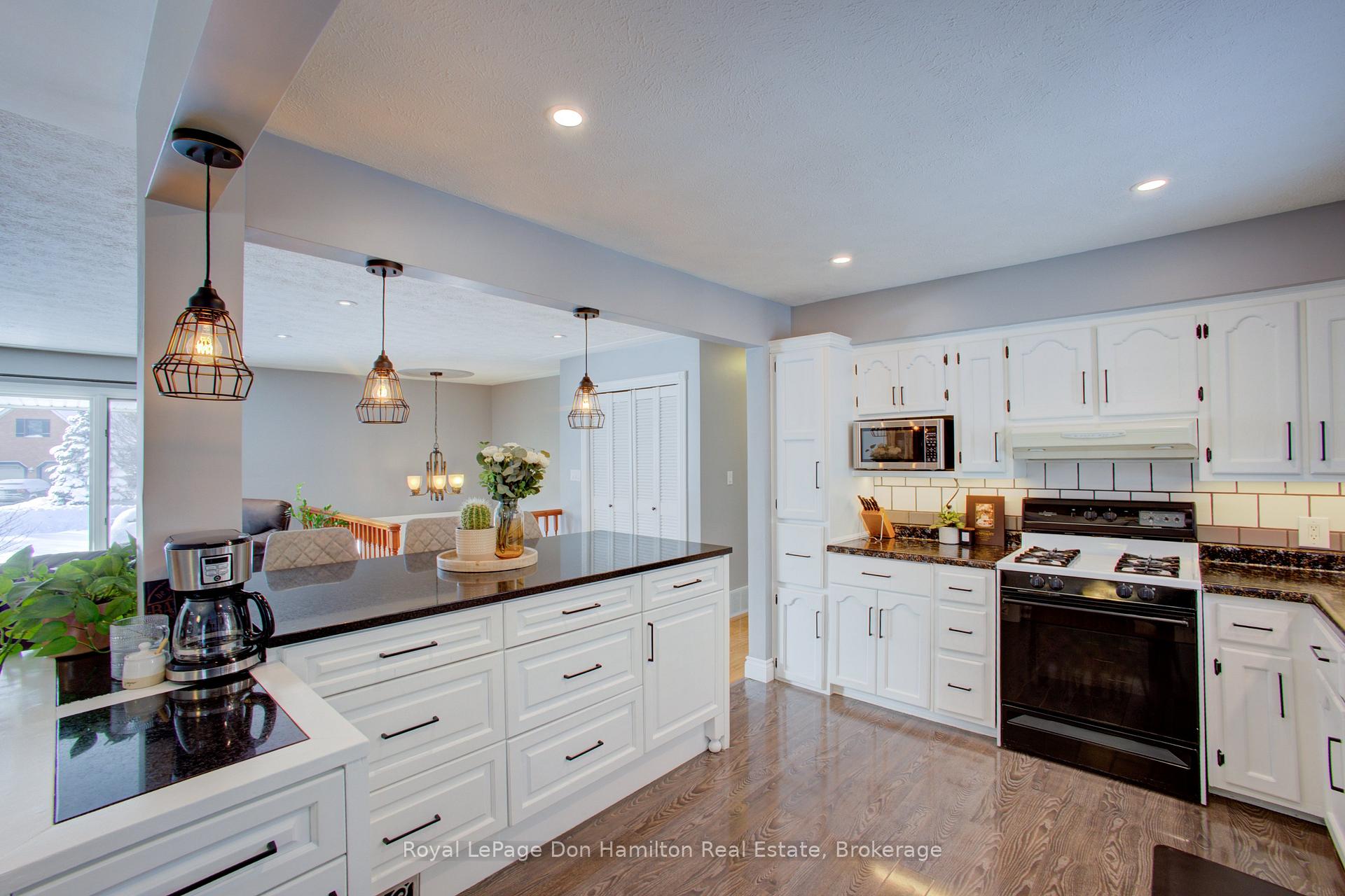 Photo 23 of 675 Prospect Street, Minto — HOMEH