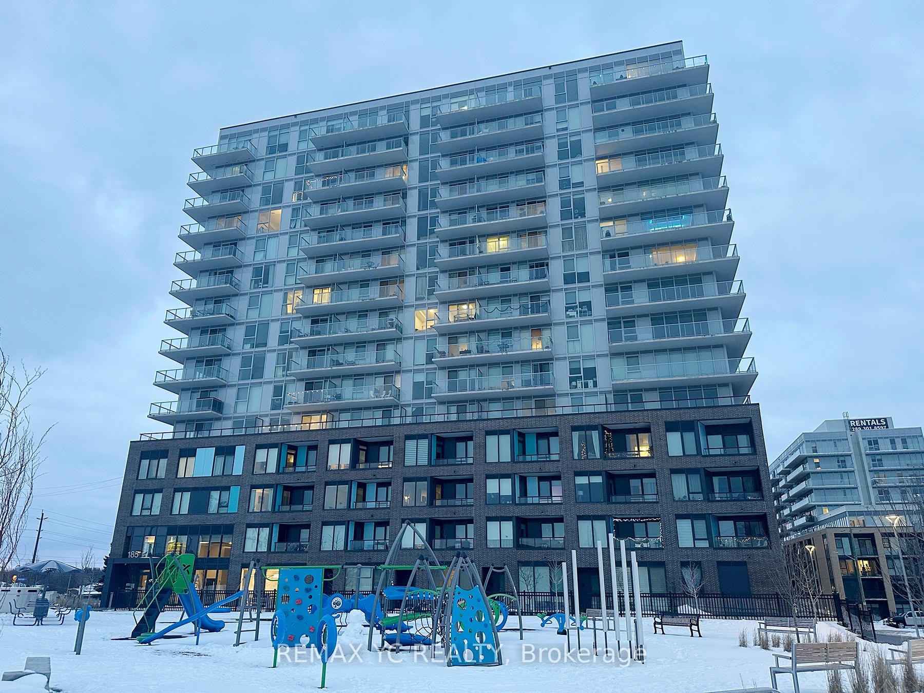 Front of Unit 1201, 185 Deerfield Road