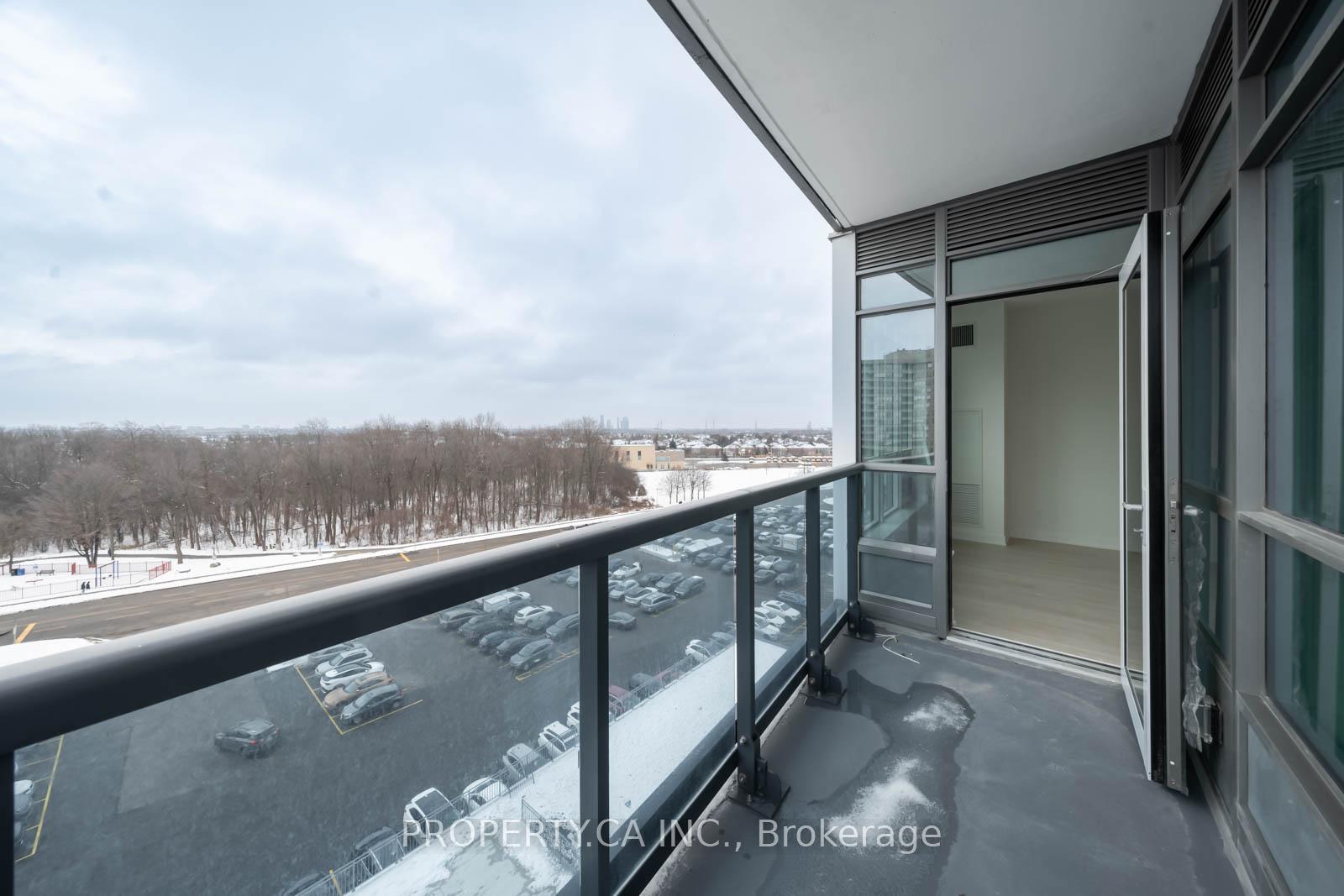 Photo 11 of Unit 512, 30 Upper Mall Way, Vaughan, Brownridge — HOMEH