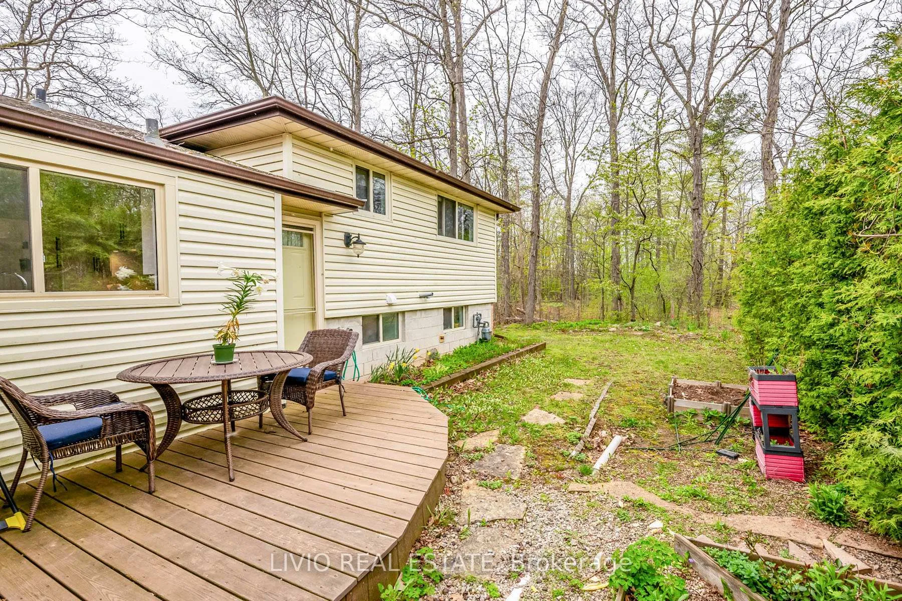 Photo 79 of 122 Forest Hill Road, Grimsby, Grimsby West — HOMEH