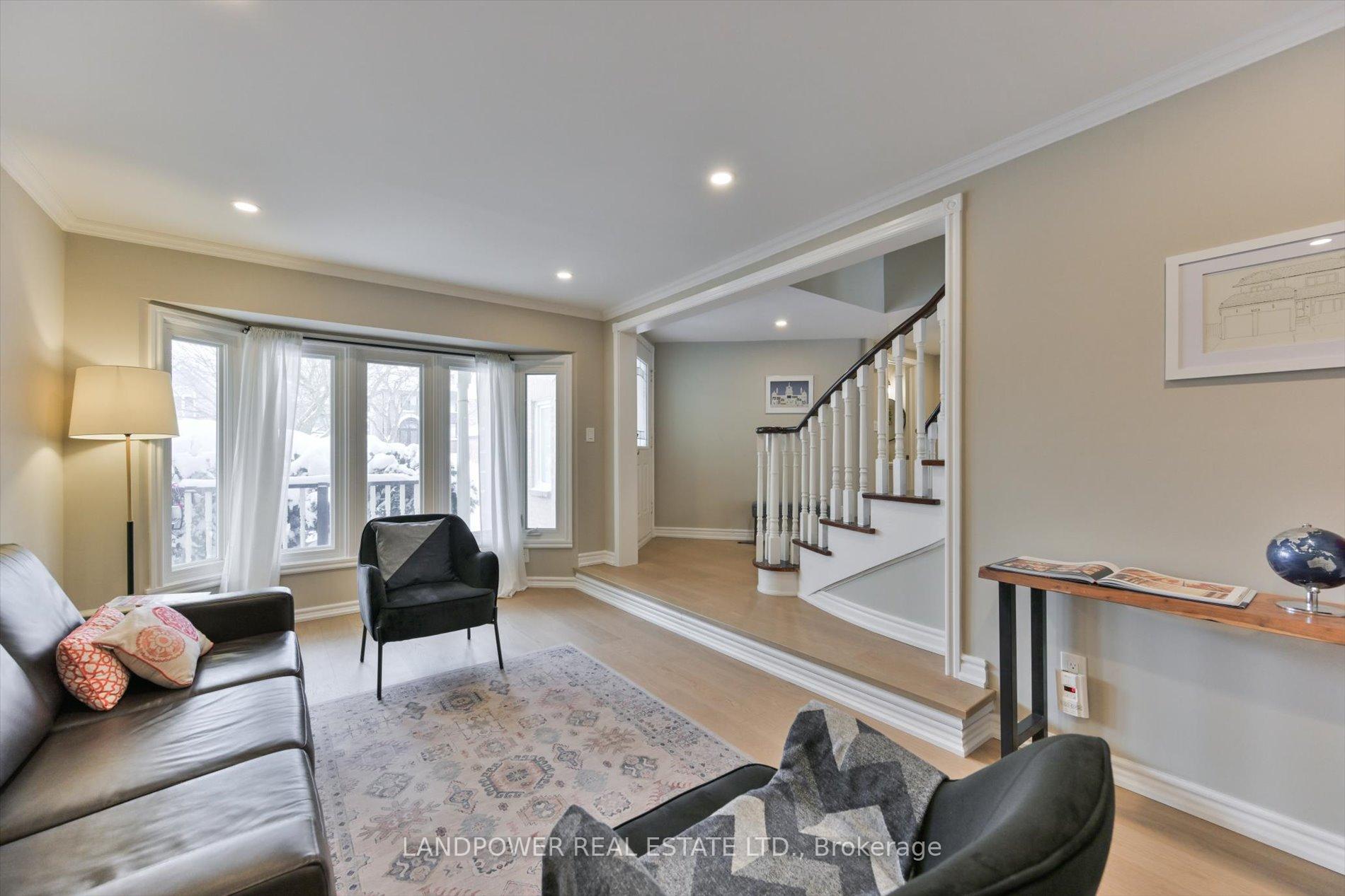 Photo 4 of 45 Hollingham Road, Markham, Unionville — HOMEH