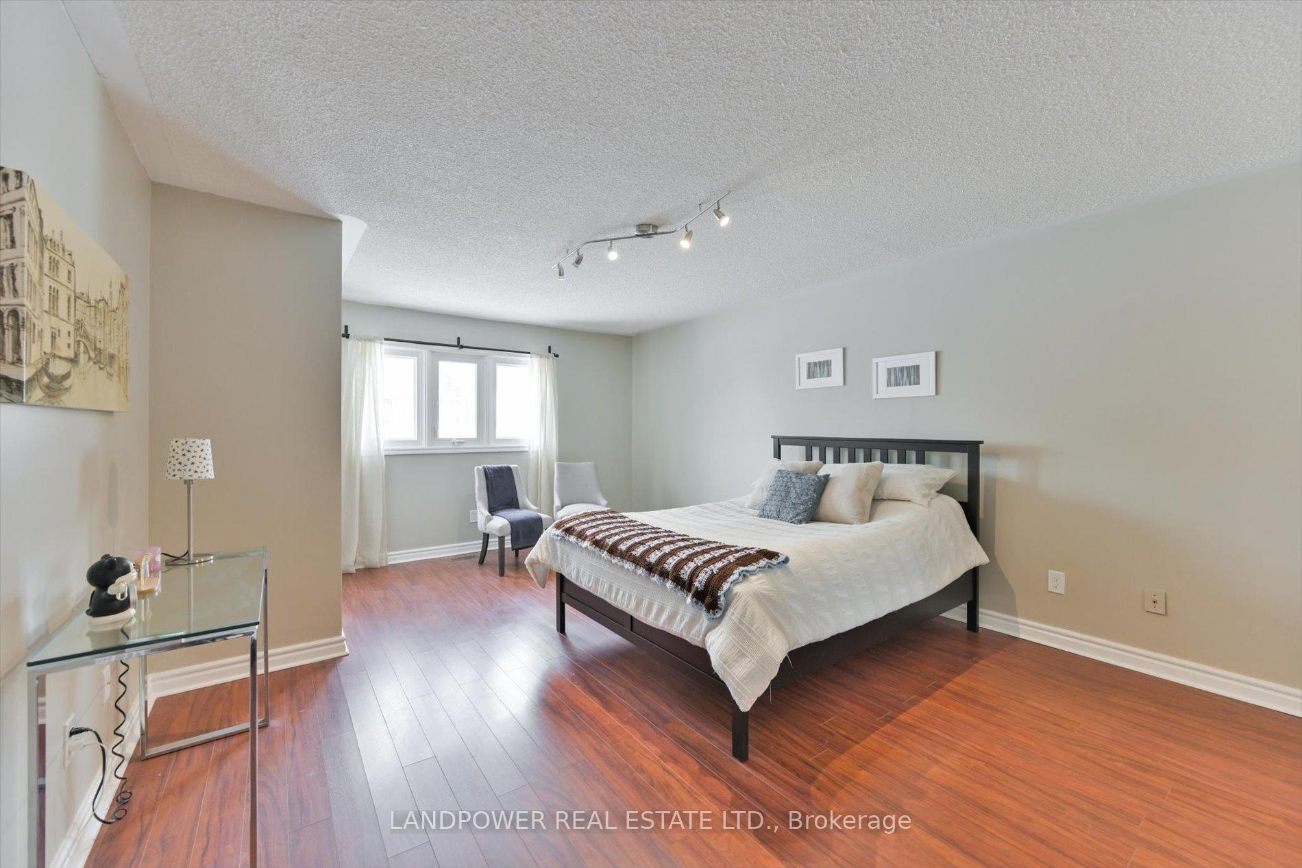 Photo 23 of 45 Hollingham Road, Markham, Unionville — HOMEH