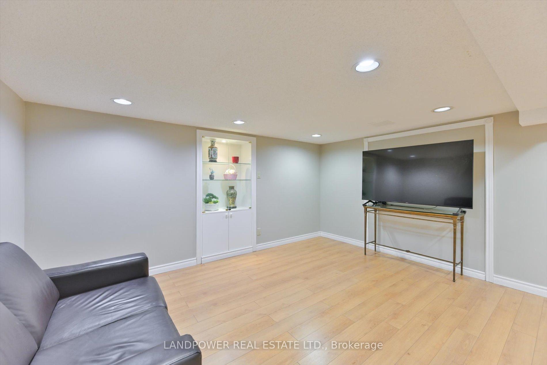 Photo 11 of 45 Hollingham Road, Markham, Unionville — HOMEH