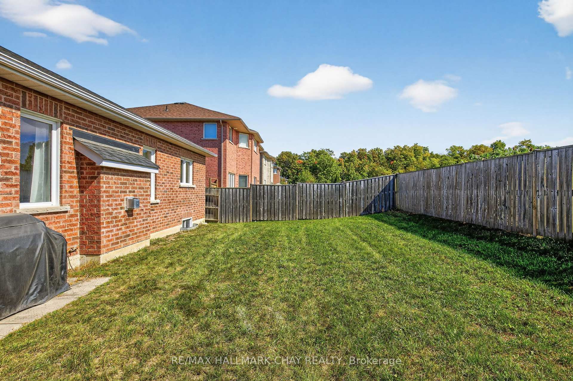 Photo 36 of 77 Jessica Drive, Barrie, Painswick South — HOMEH
