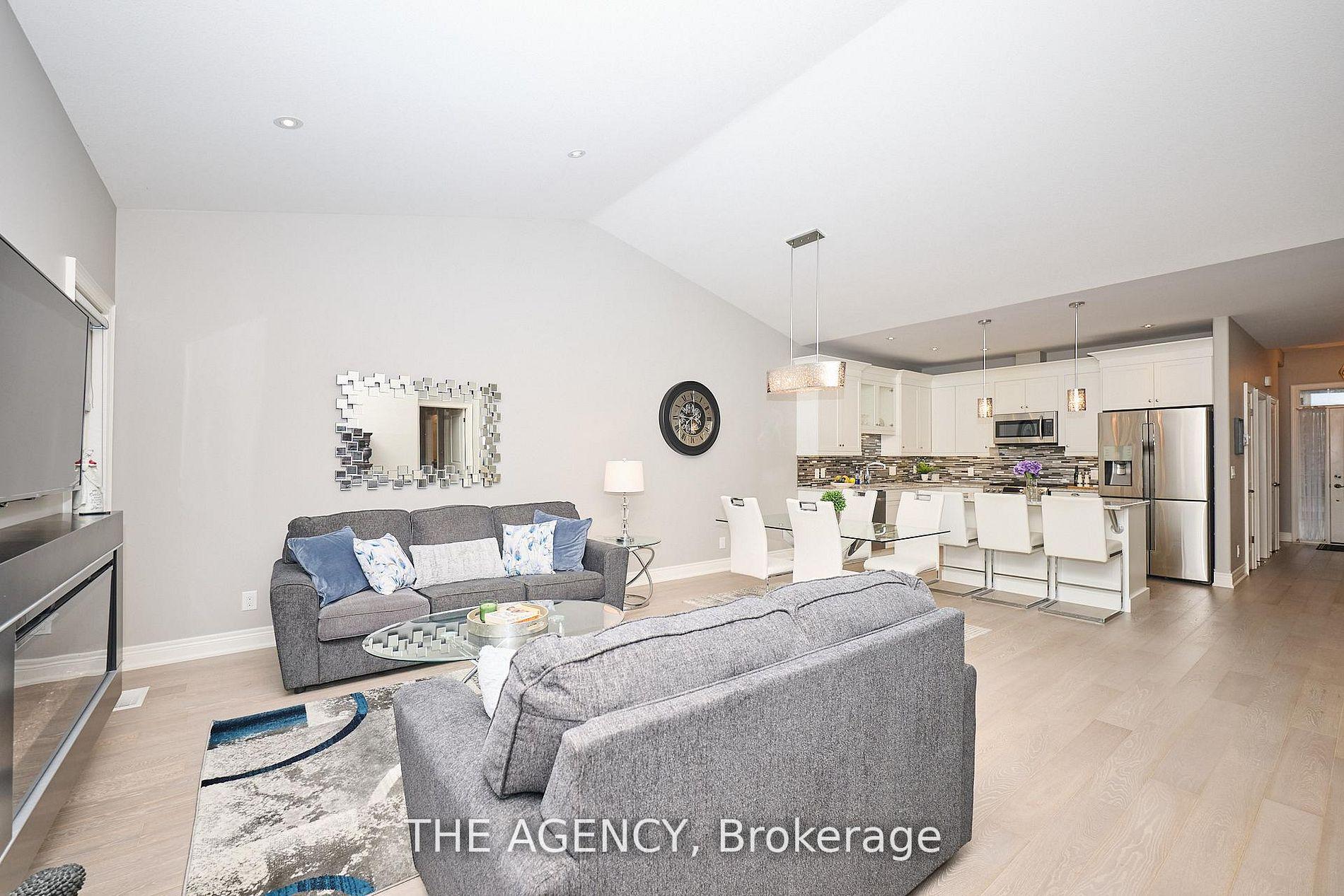 Photo 7 of Unit 16, 13 Jacob Common, St. Catharines, Lakeshore — HOMEH
