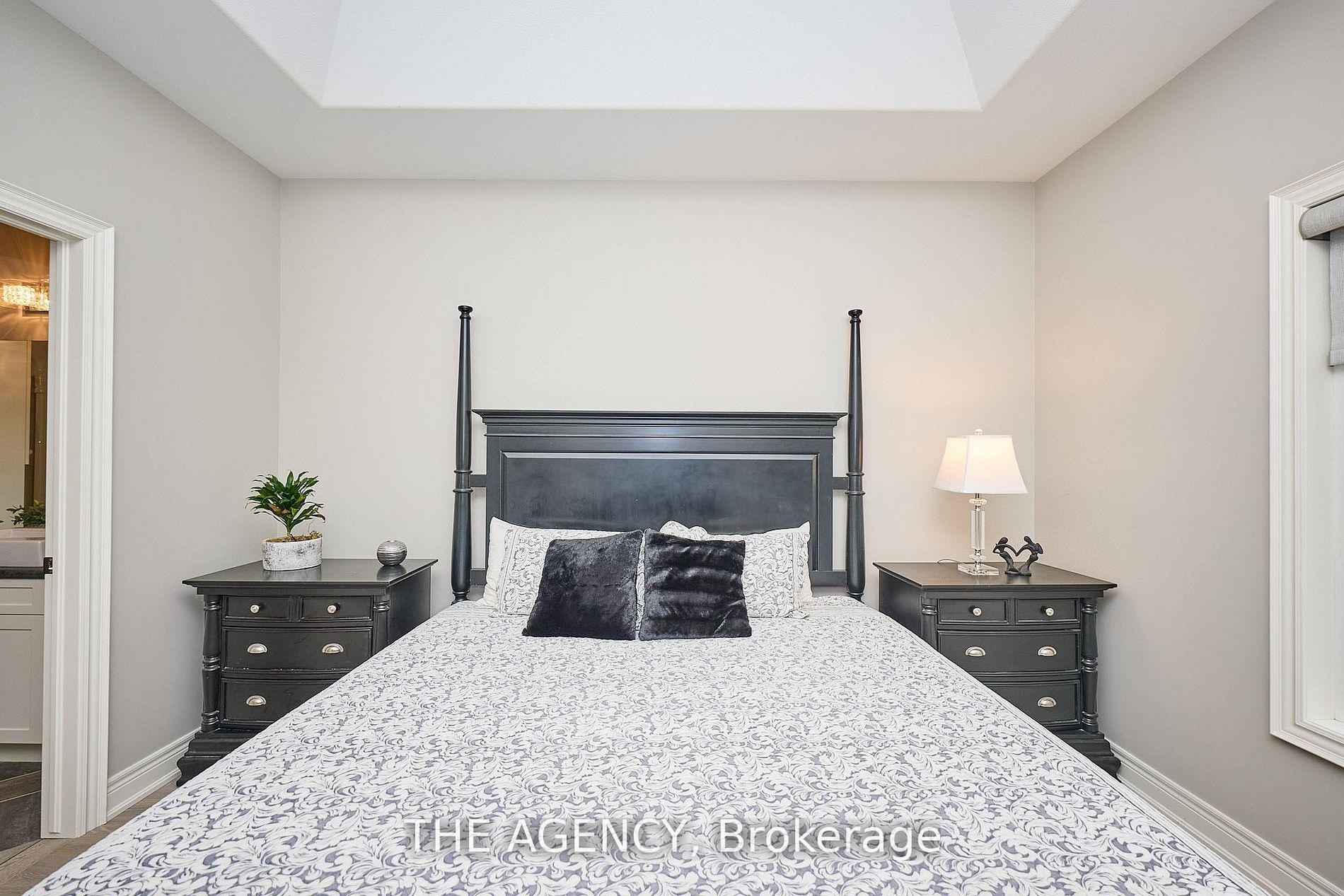 Photo 8 of Unit 16, 13 Jacob Common, St. Catharines, Lakeshore — HOMEH