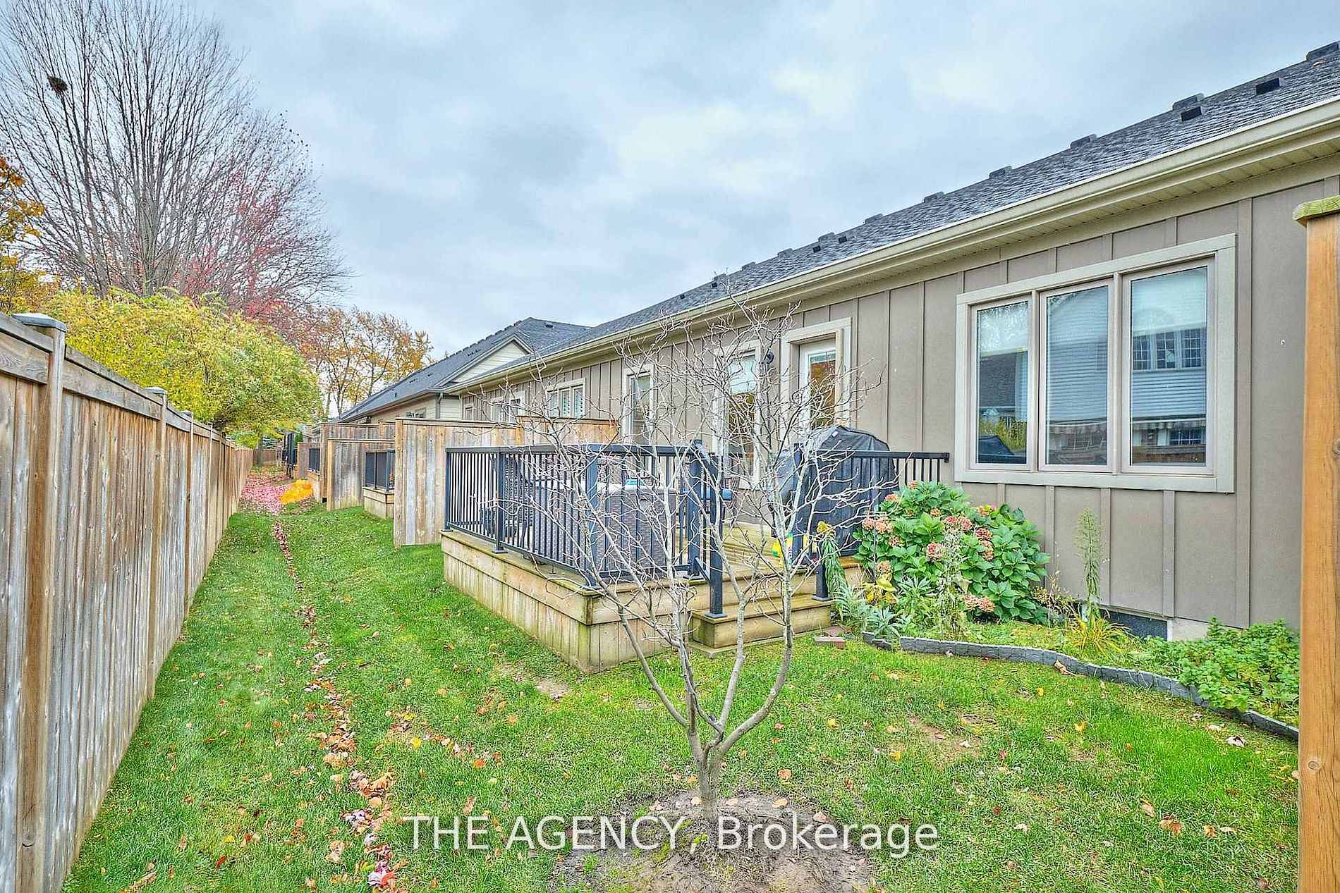 Photo 9 of Unit 16, 13 Jacob Common, St. Catharines, Lakeshore — HOMEH