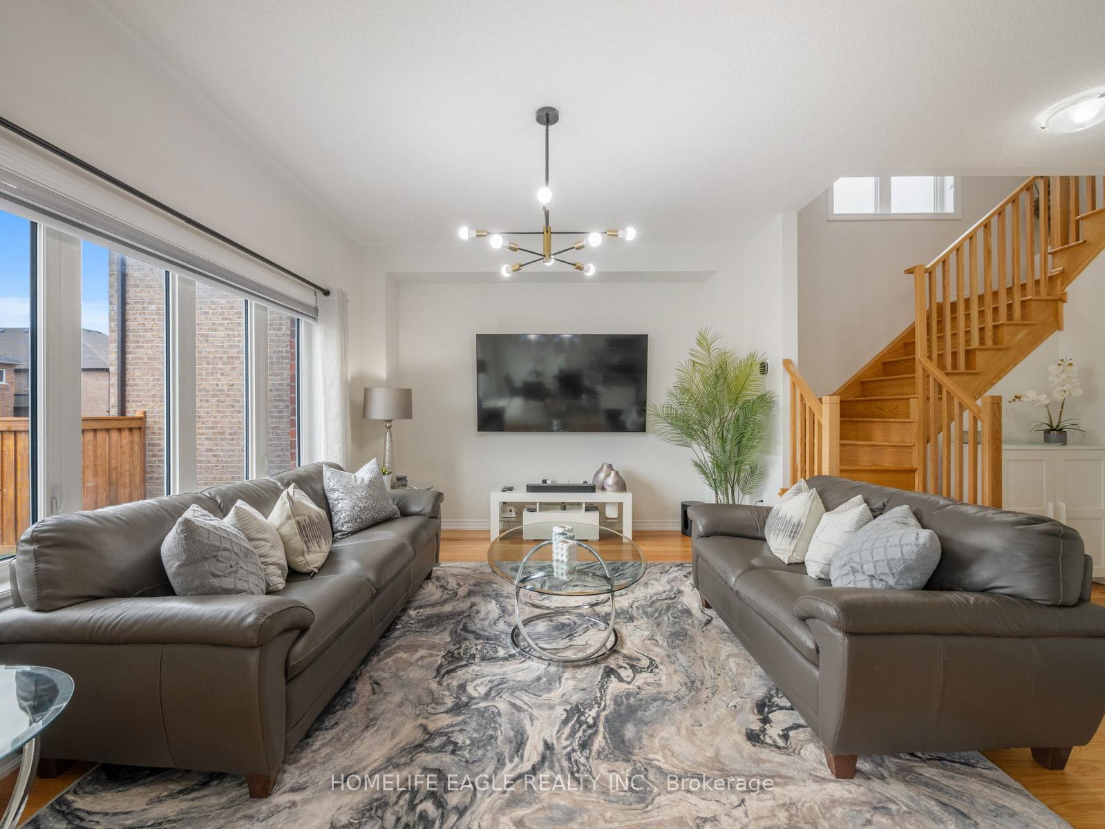 Photo 7 of 1226 Corby Way, Innisfil, Rural Innisfil — HOMEH