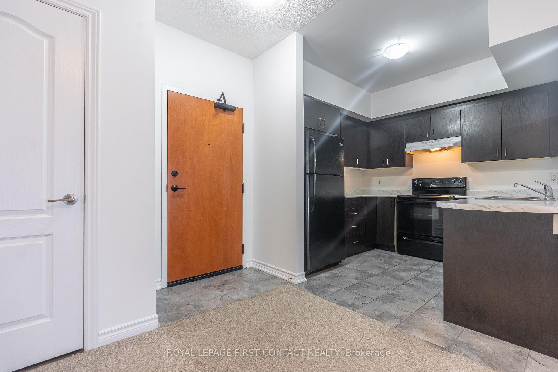 Photo 4 of Unit 311, 720 Yonge Street, Barrie, Rural Barrie Southwest — HOMEH
