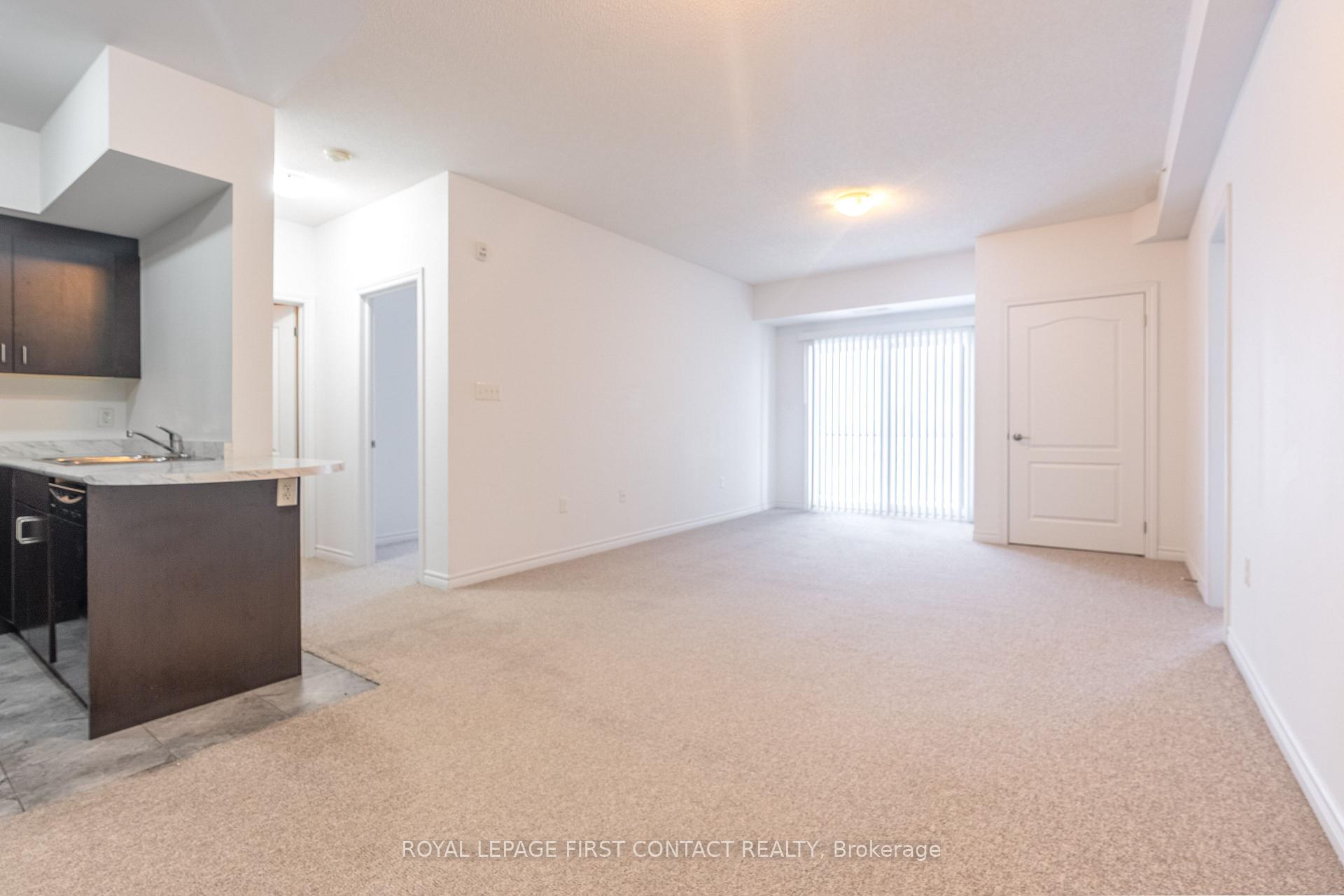 Photo 3 of Unit 311, 720 Yonge Street, Barrie, Rural Barrie Southwest — HOMEH